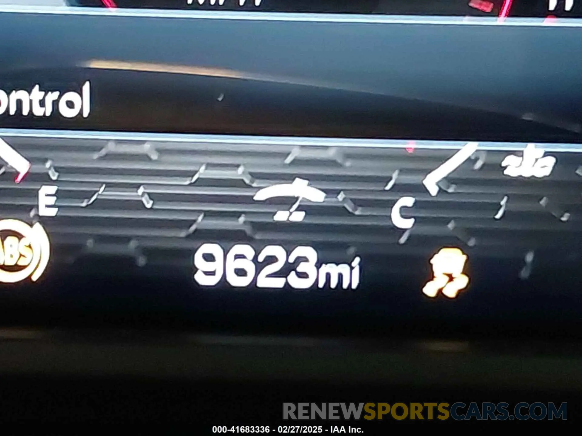 15 fotografías del automóvil dañado 1GKENKKS8RJ183273 GMC ACADIA 2024