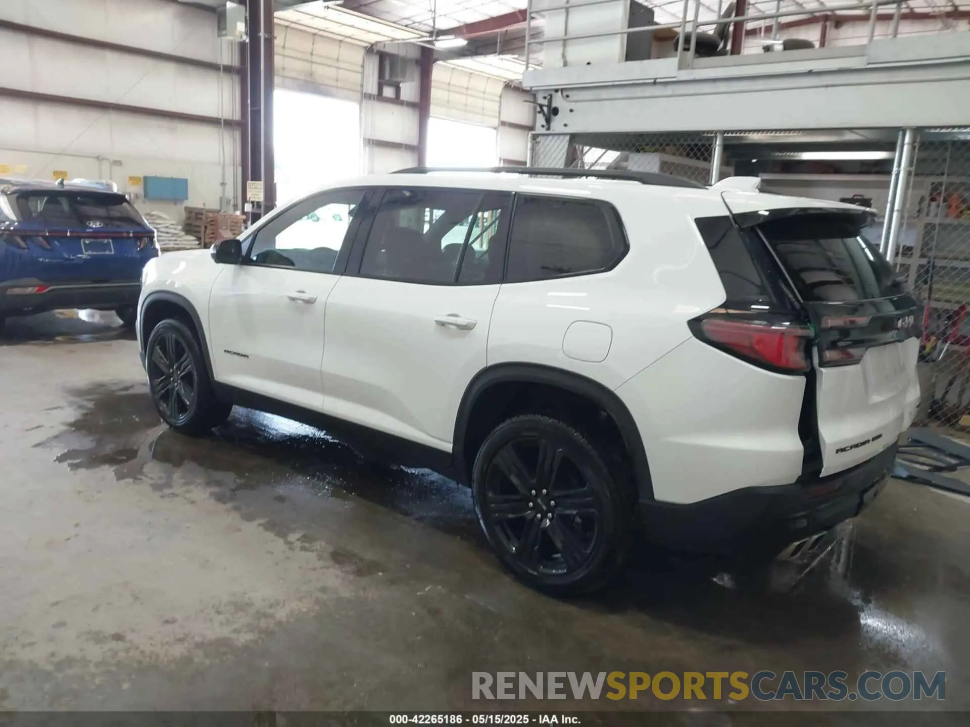 3 fotografías del automóvil dañado 1GKENNKS8RJ247247 GMC ACADIA 2024