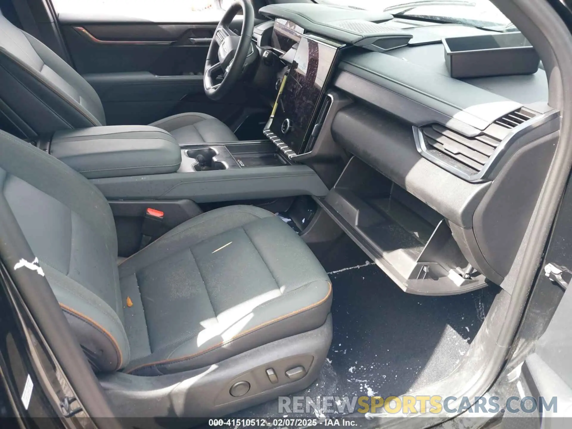 5 fotografías del automóvil dañado 1GKENPKSHRJ155390 GMC ACADIA 2024