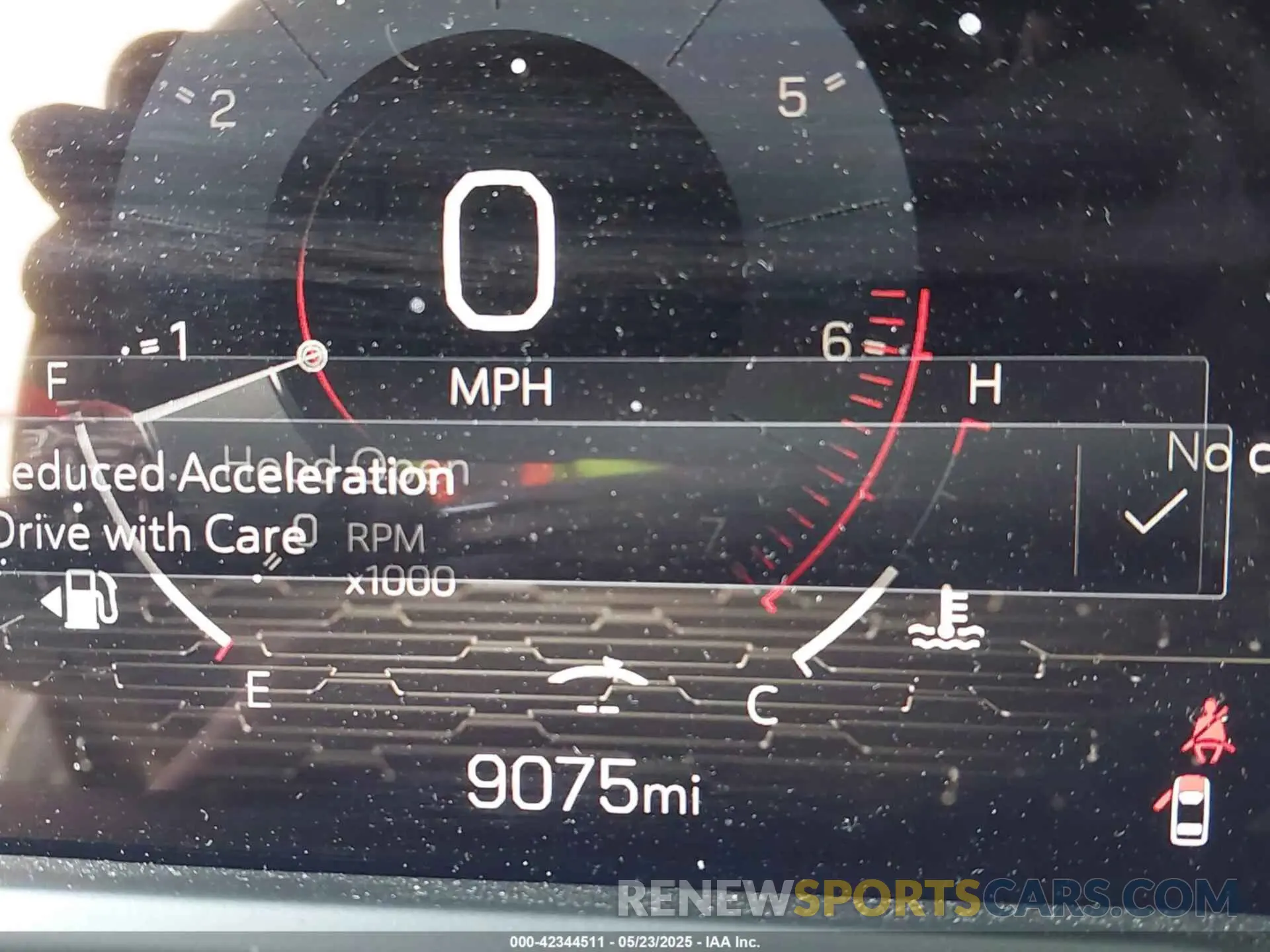 14 fotografías del automóvil dañado 1GKENKRS2SJ161183 GMC ACADIA 2025