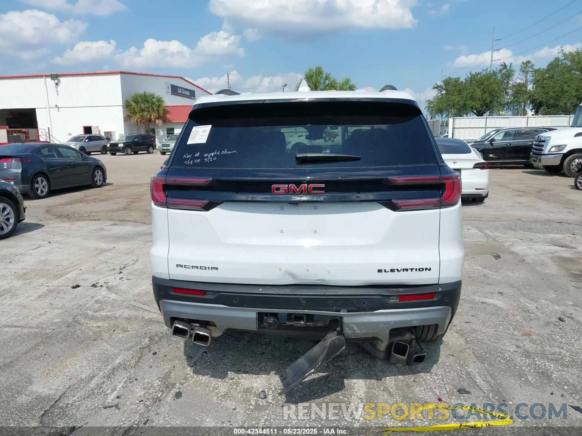 15 fotografías del automóvil dañado 1GKENKRS2SJ161183 GMC ACADIA 2025
