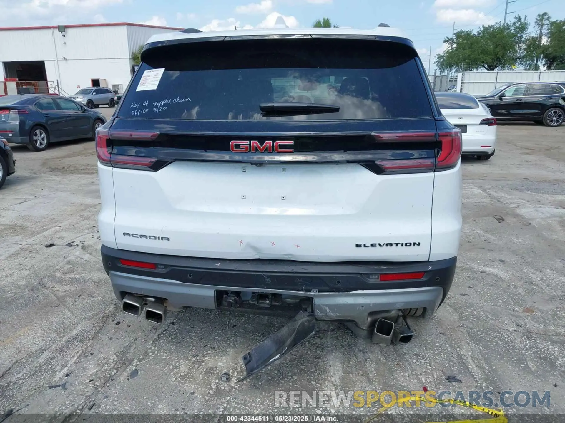6 fotografías del automóvil dañado 1GKENKRS2SJ161183 GMC ACADIA 2025