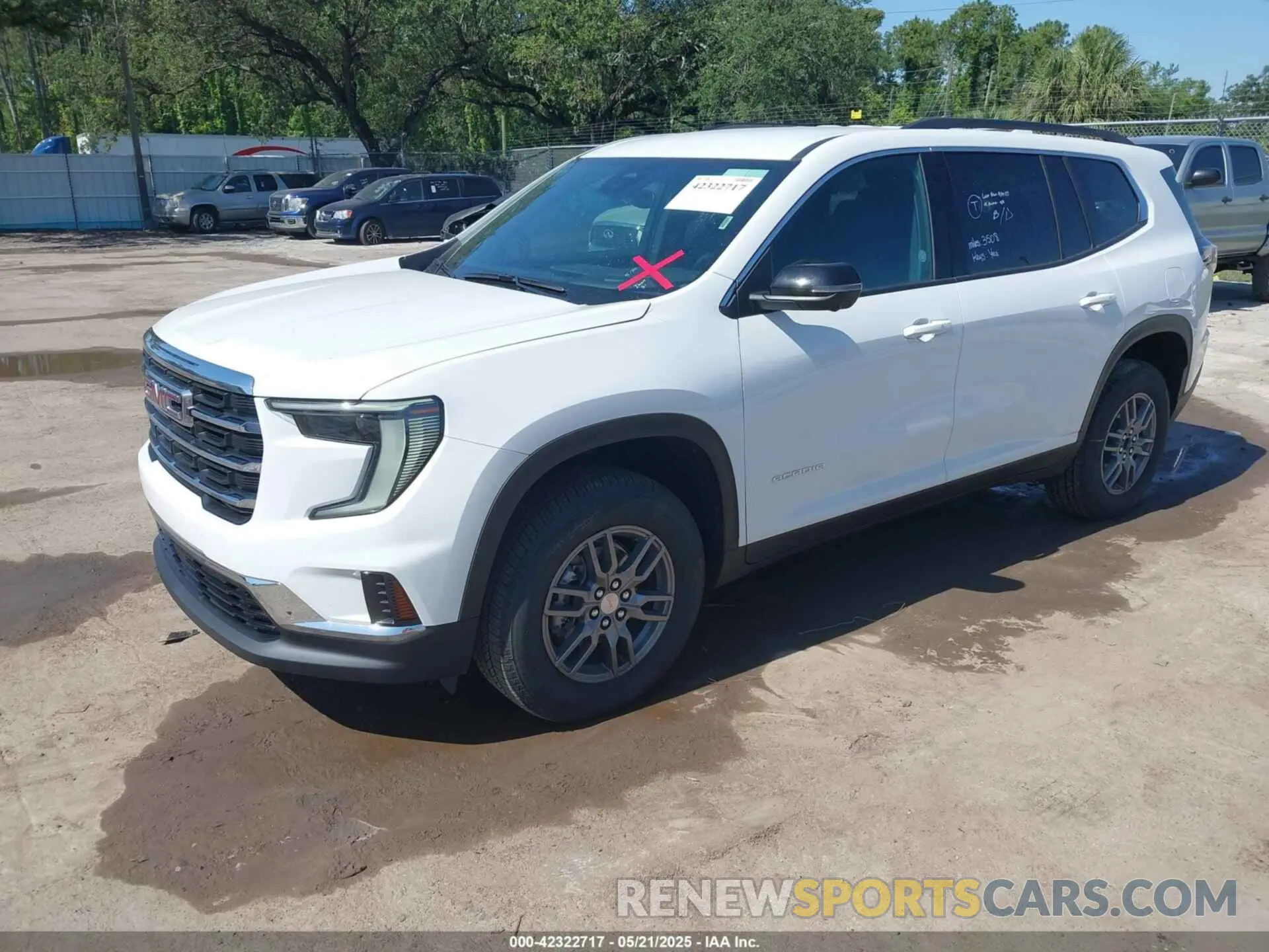 2 fotografías del automóvil dañado 1GKENKRS5SJ155605 GMC ACADIA 2025