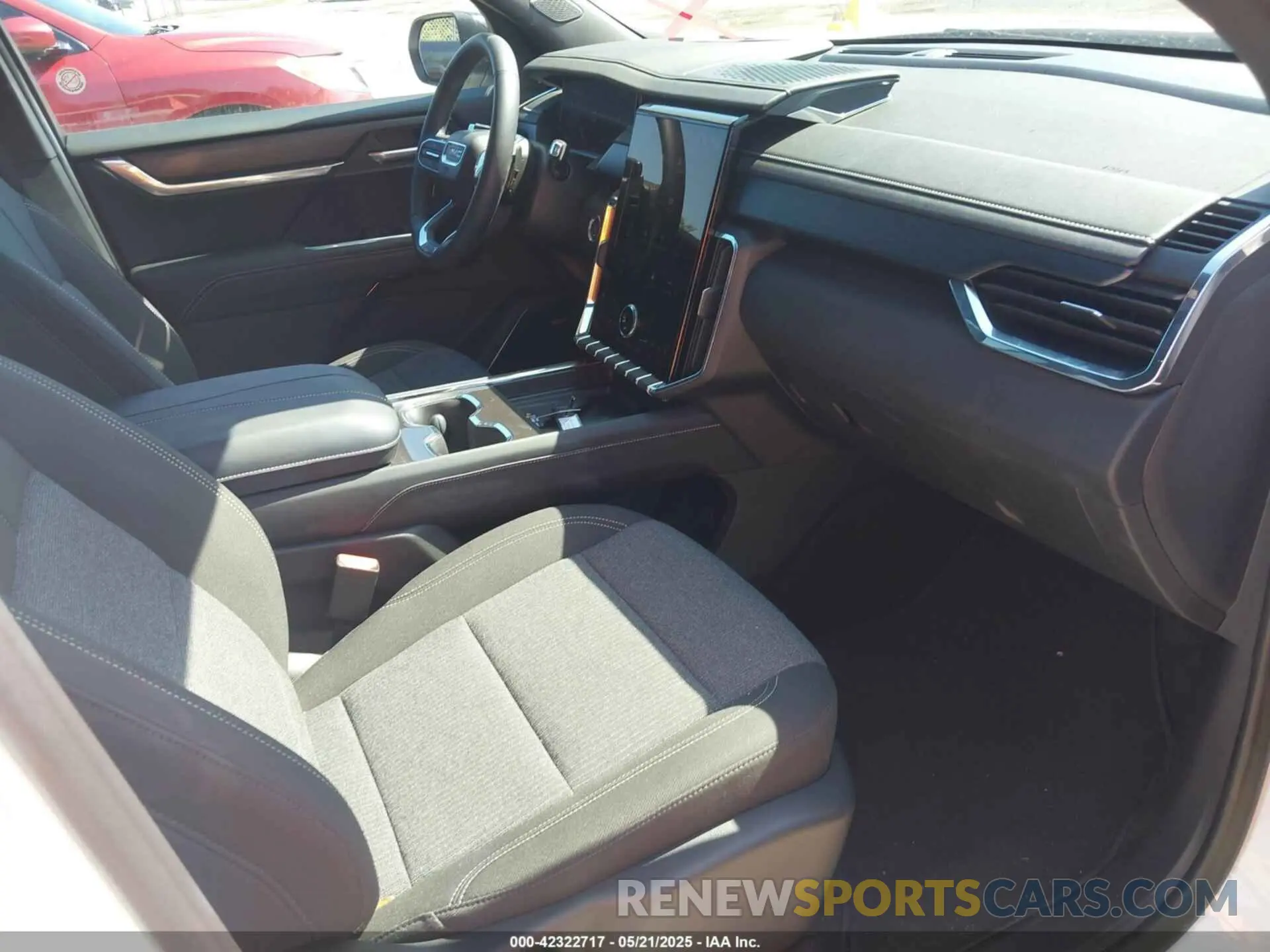 5 fotografías del automóvil dañado 1GKENKRS5SJ155605 GMC ACADIA 2025