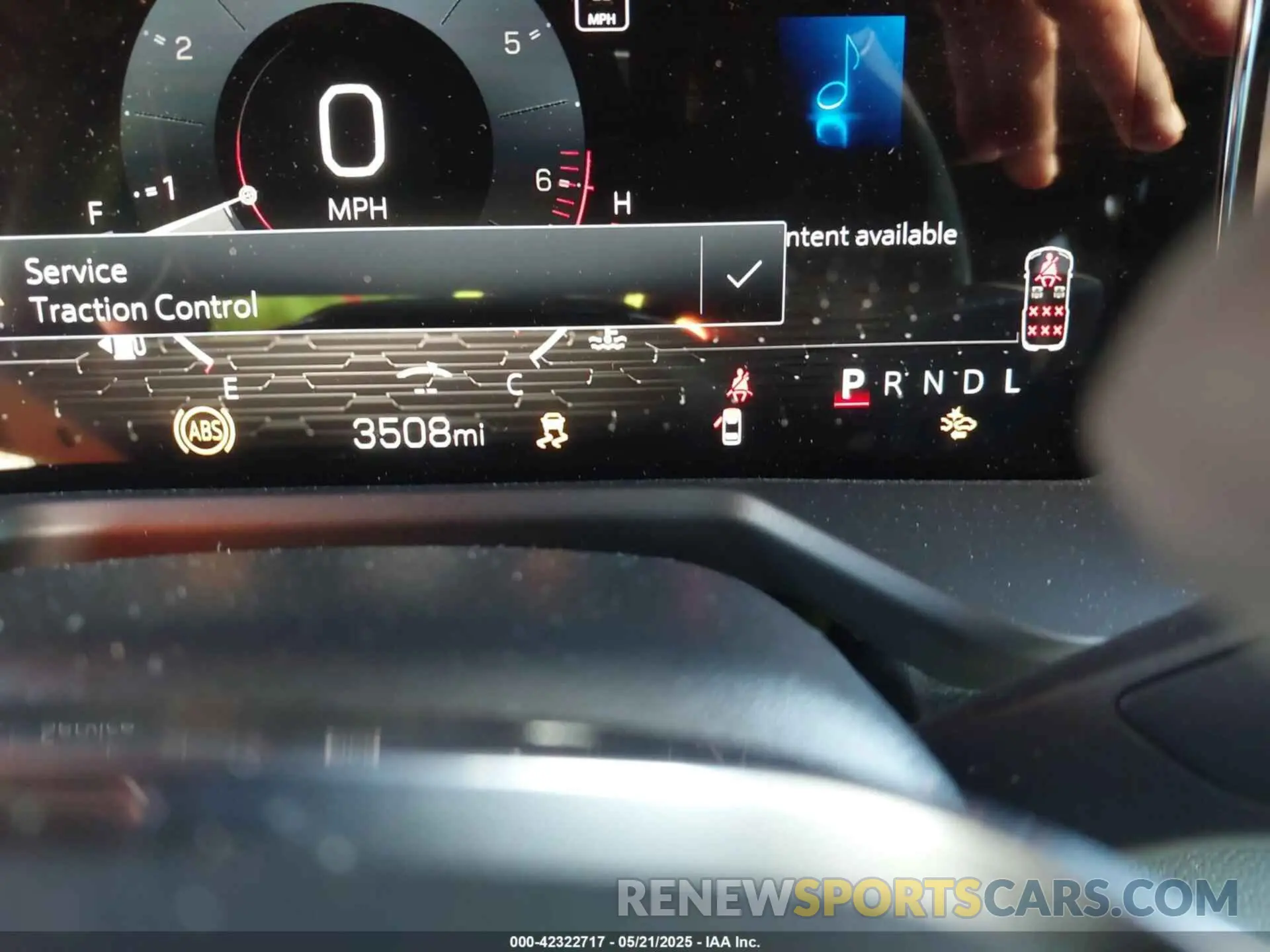 7 fotografías del automóvil dañado 1GKENKRS5SJ155605 GMC ACADIA 2025