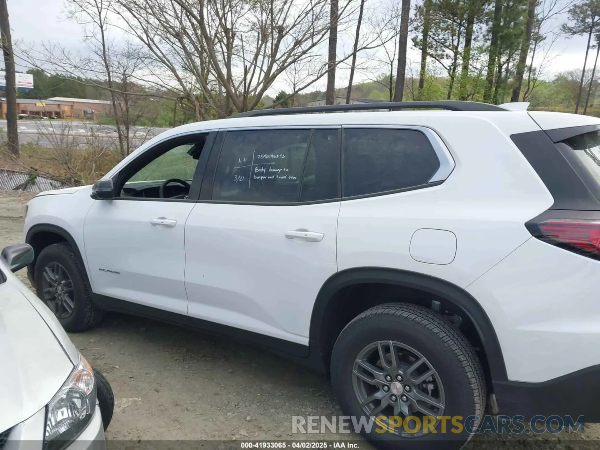 14 fotografías del automóvil dañado 1GKENKRS8SJ158370 GMC ACADIA 2025