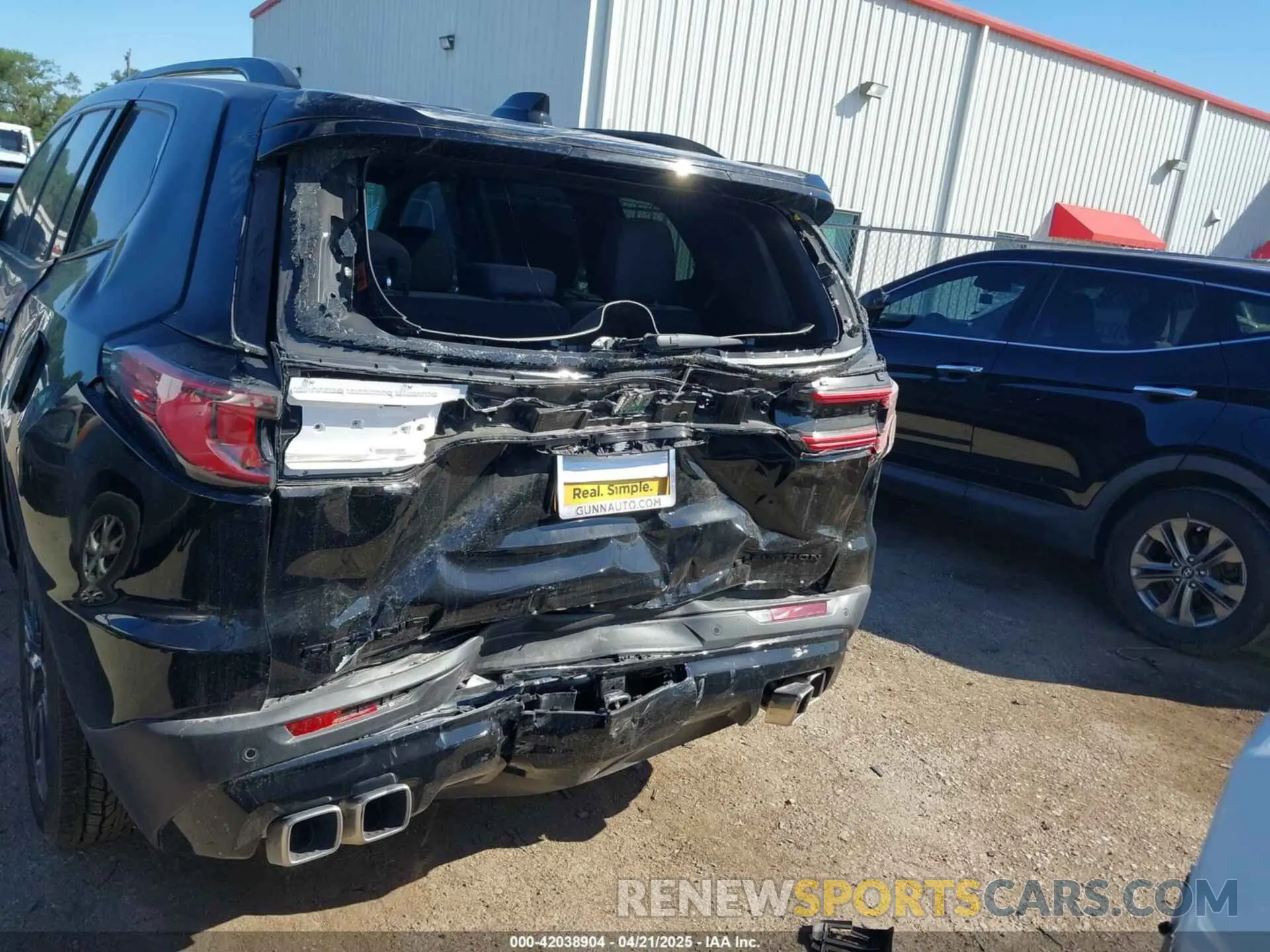 6 fotografías del automóvil dañado 1GKENKRSXSJ145023 GMC ACADIA 2025