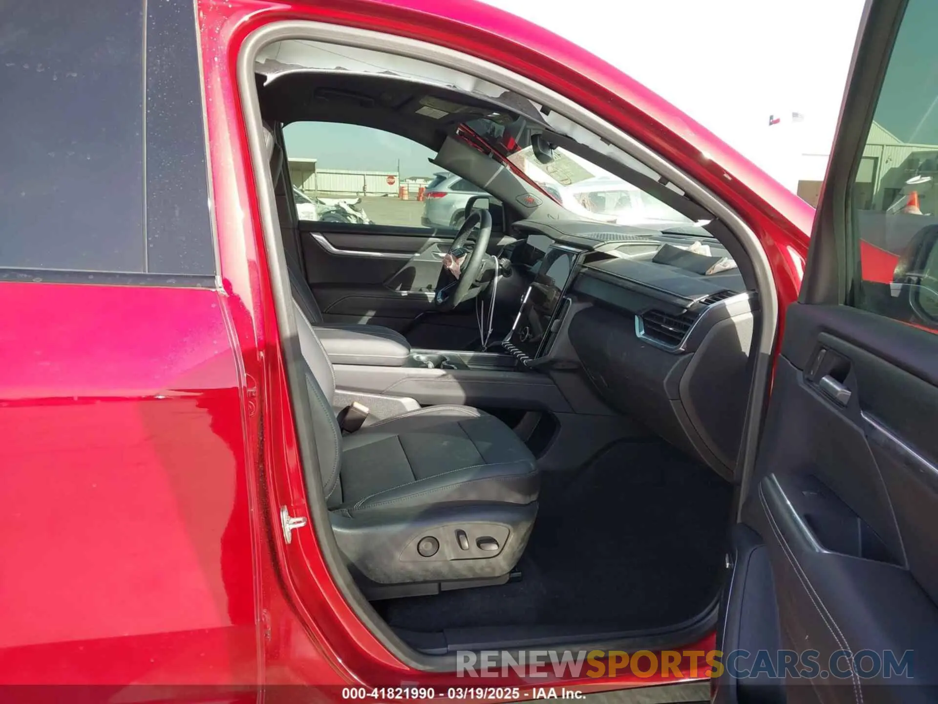 5 fotografías del automóvil dañado 1GKENNRS0SJ118513 GMC ACADIA 2025