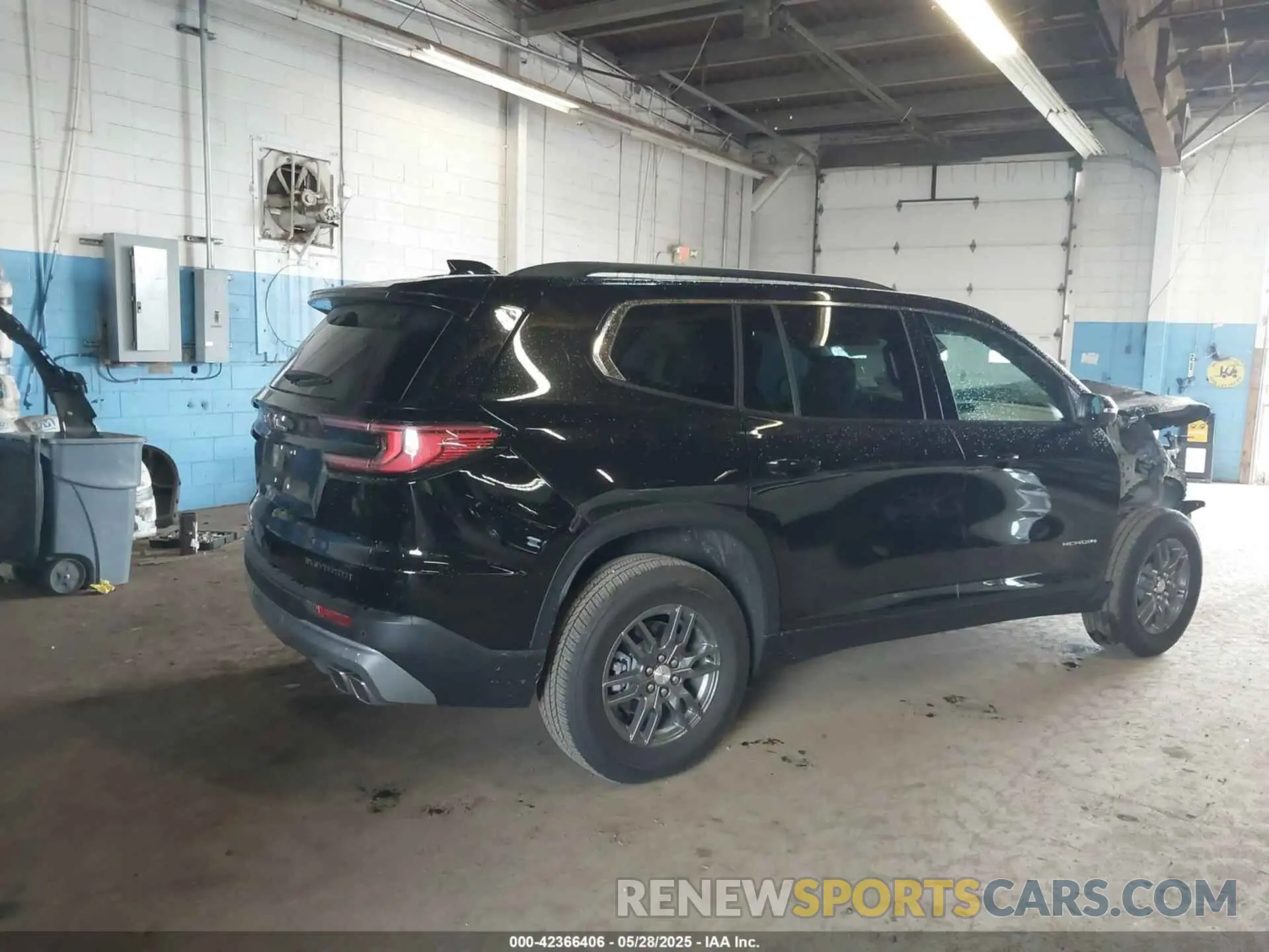 4 fotografías del automóvil dañado 1GKENNRS4SJ173076 GMC ACADIA 2025