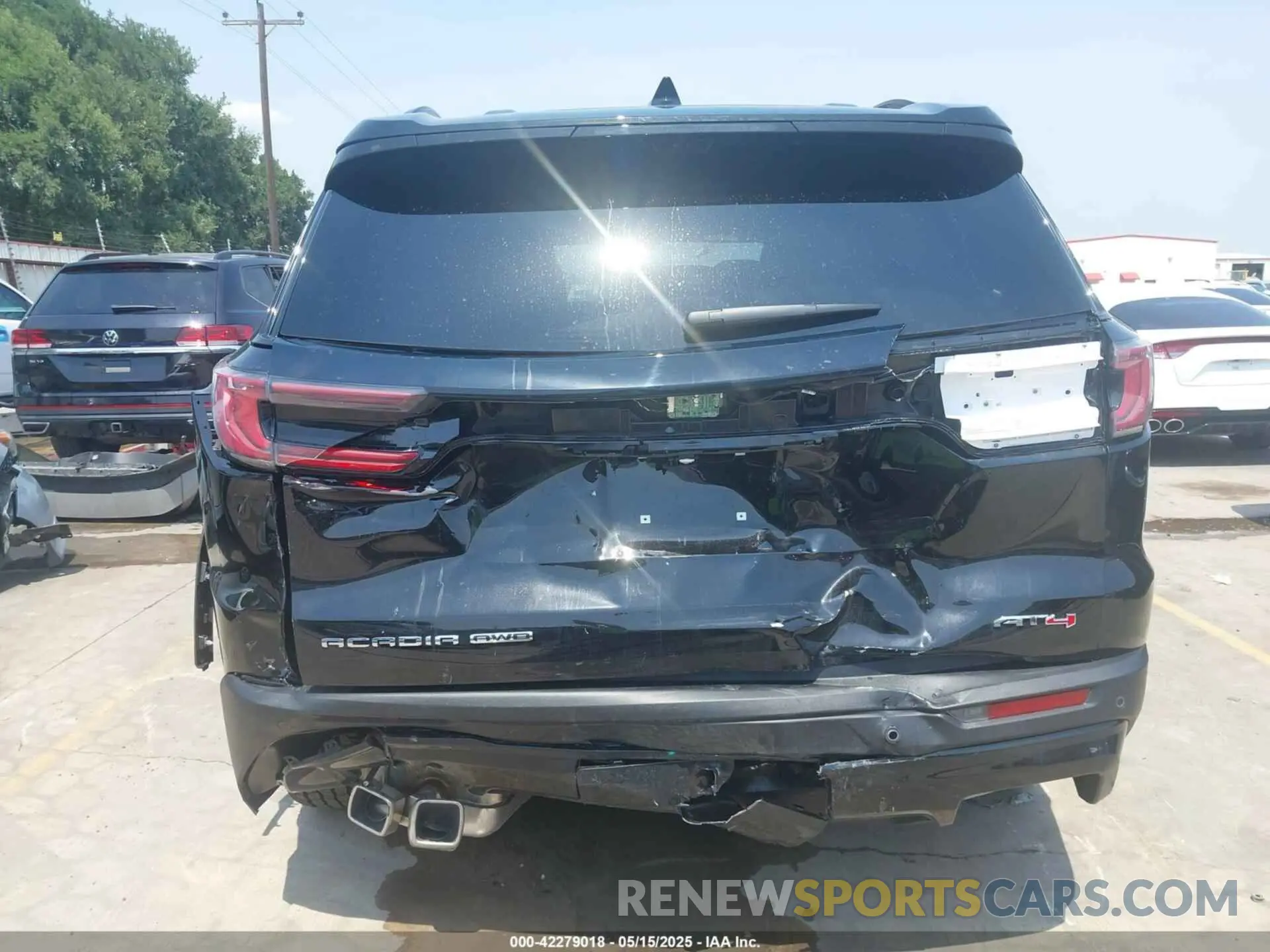 16 fotografías del automóvil dañado 1GKENPRS7SJ232231 GMC ACADIA 2025