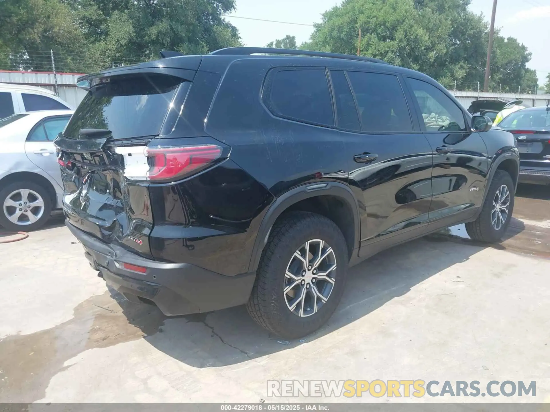 4 fotografías del automóvil dañado 1GKENPRS7SJ232231 GMC ACADIA 2025