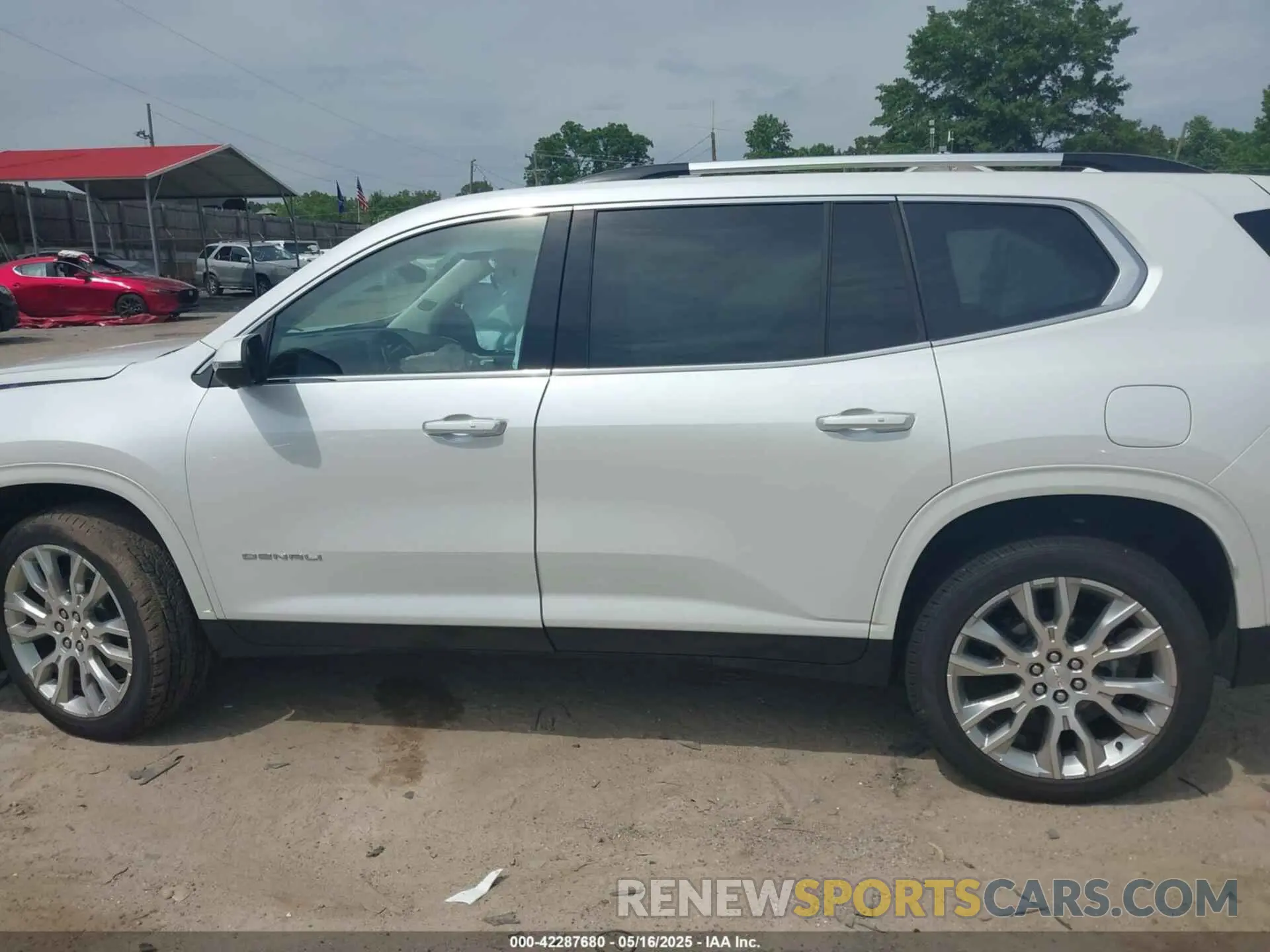 14 fotografías del automóvil dañado 1GKENRRS8SJ171550 GMC ACADIA 2025