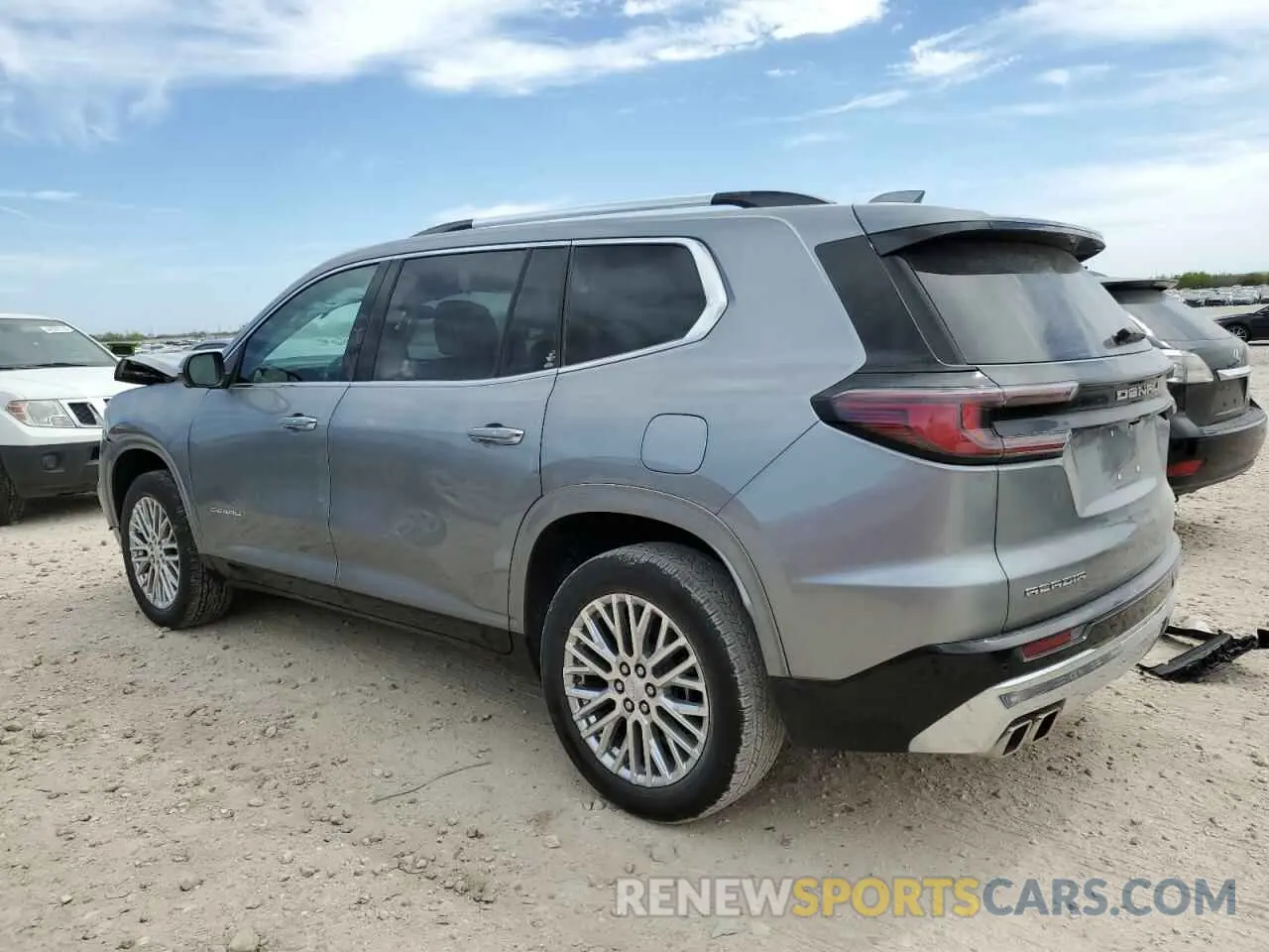 2 fotografías del automóvil dañado 1GKENLKS1RJ176560 GMC ACADIA DEN 2024