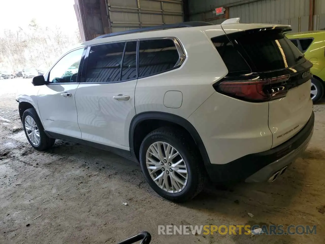 2 fotografías del automóvil dañado 1GKENNRS3SJ122121 GMC ACADIA ELE 2025