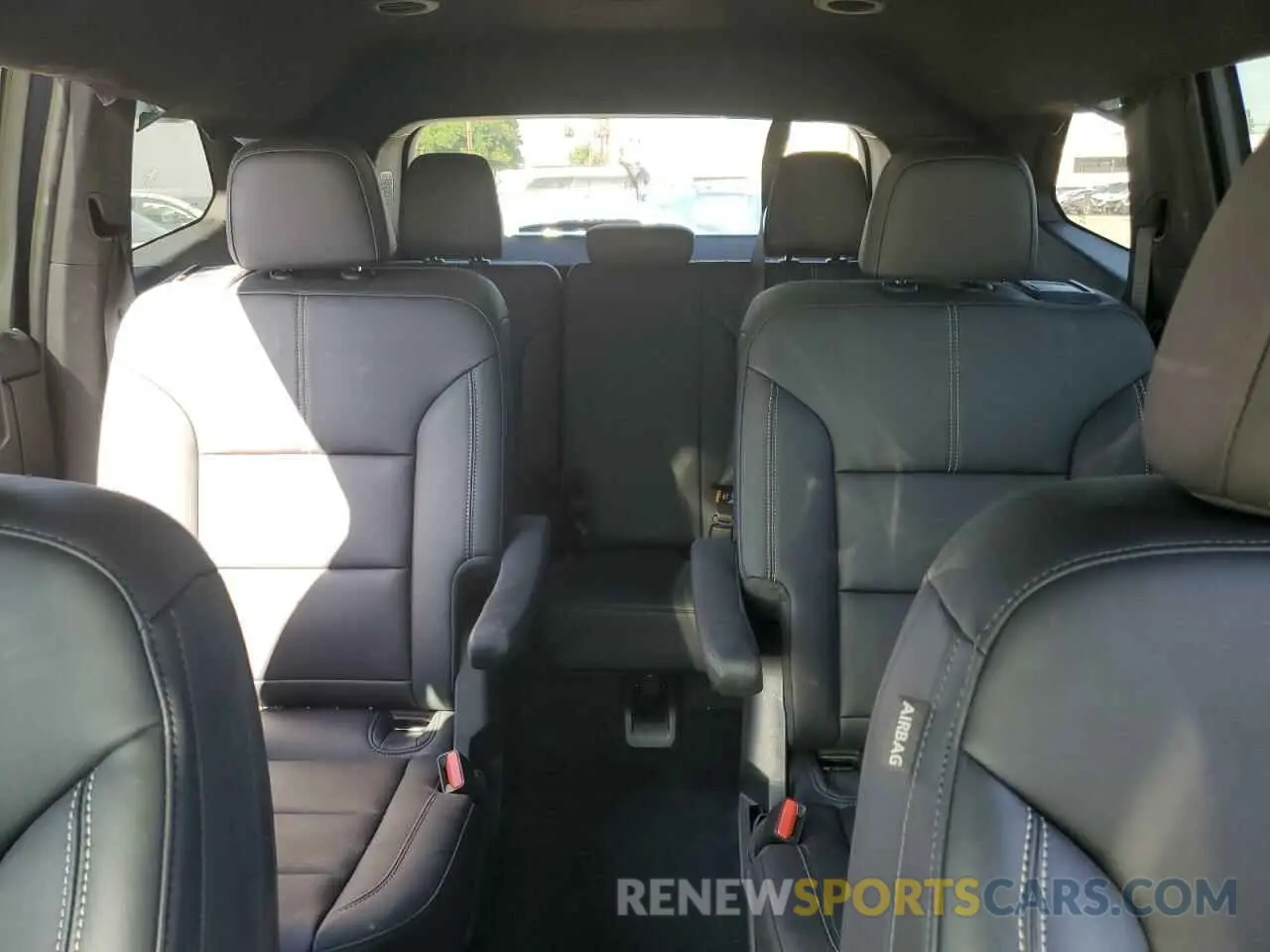 10 fotografías del automóvil dañado 1GKENKKS1RJ196656 GMC ACADIA UPL 2024