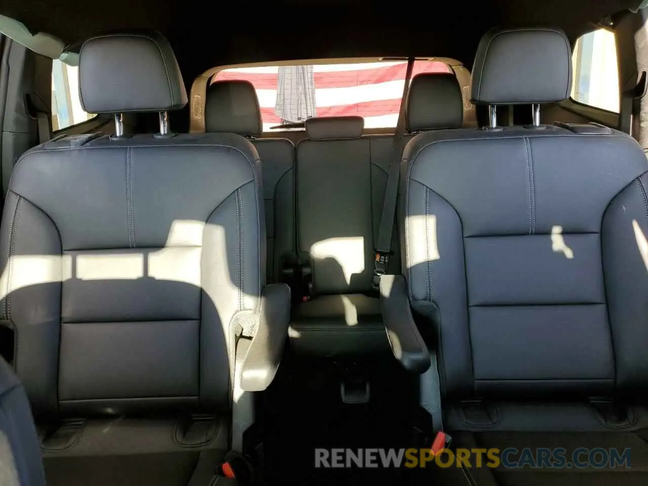 10 fotografías del automóvil dañado 1GKENNKS6RJ199473 GMC ACADIA UPL 2024
