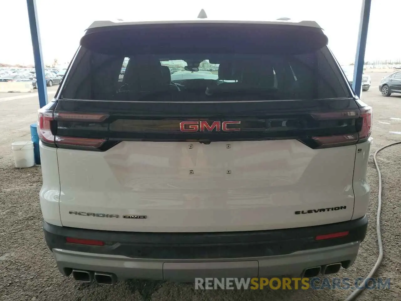 6 fotografías del automóvil dañado 1GKENNKS6RJ199473 GMC ACADIA UPL 2024