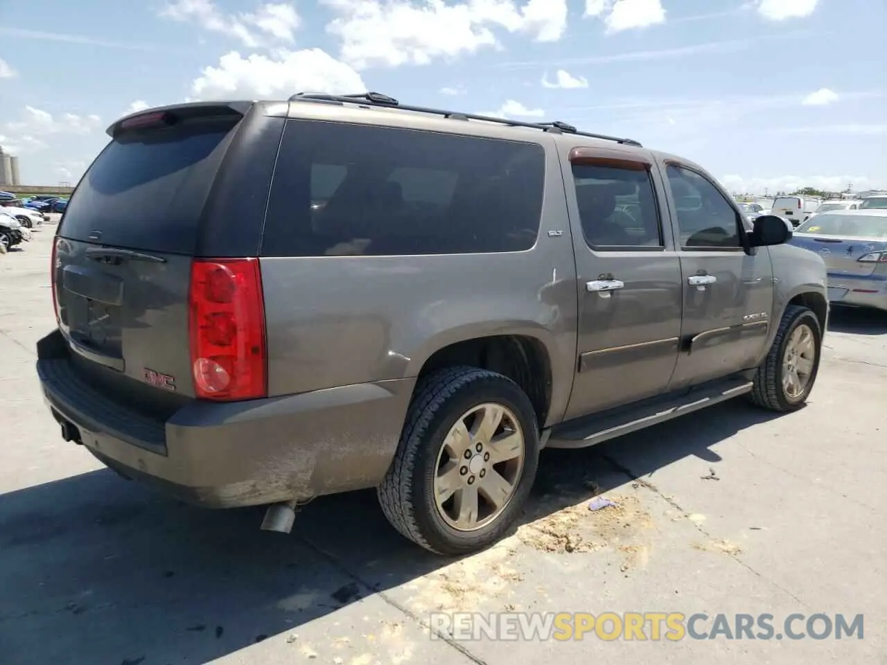 3 fotografías del automóvil dañado 1GKS1KE06BR130717 GMC All Models 2020