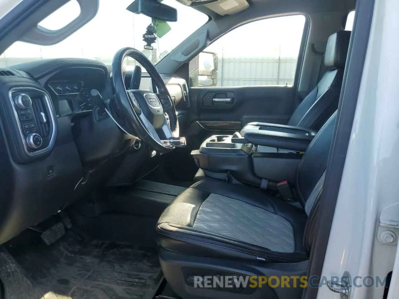 7 fotografías del automóvil dañado 3GTU9CET3MG462825 GMC All Models 2021