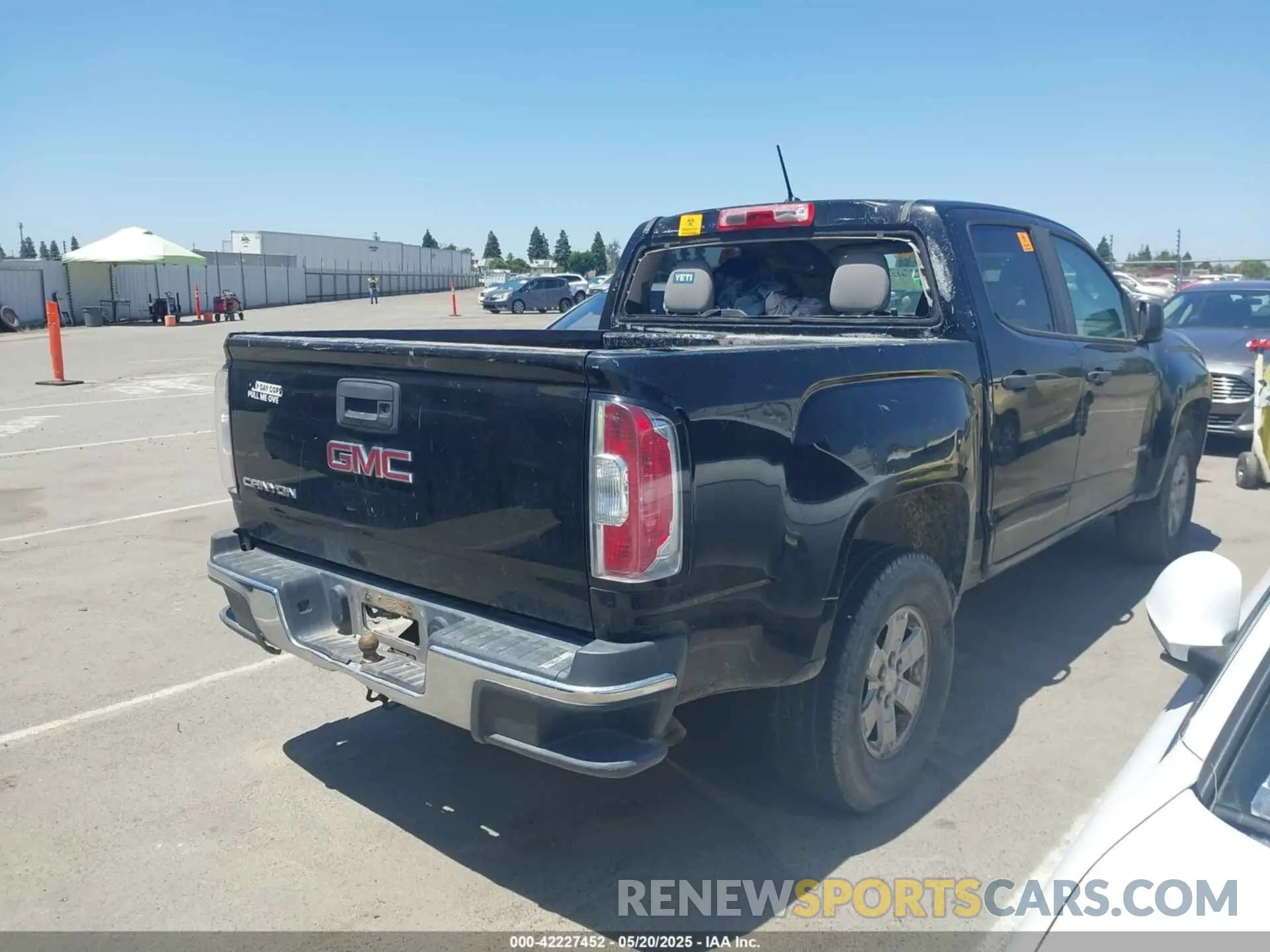 4 fotografías del automóvil dañado 1GTG5BEA5K1252093 GMC CANYON 2019