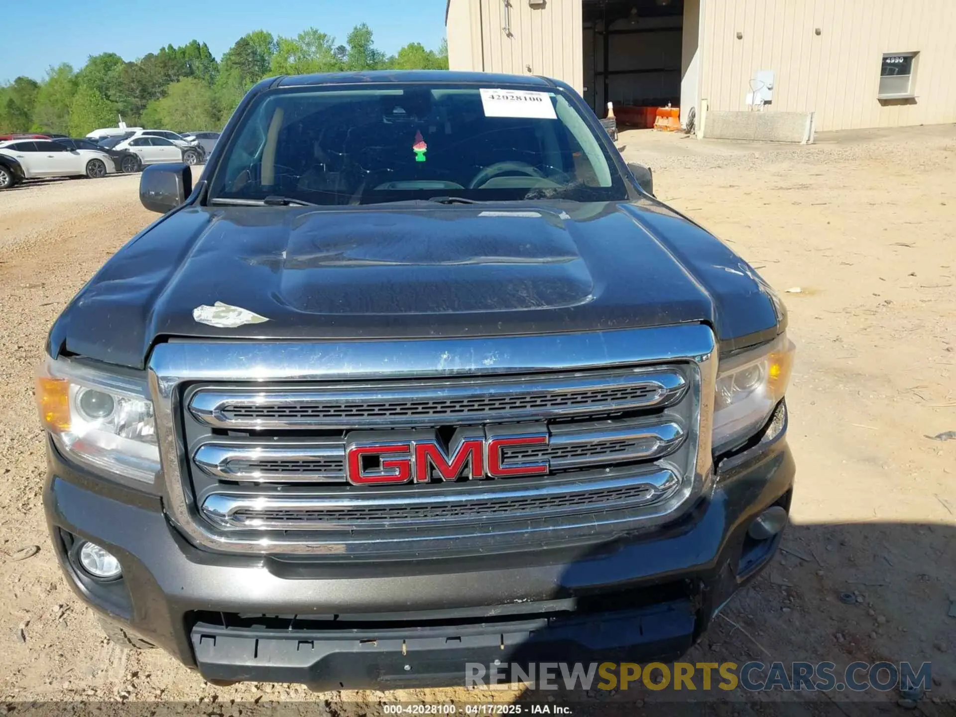 12 fotografías del automóvil dañado 1GTG5CEN0K1115698 GMC CANYON 2019