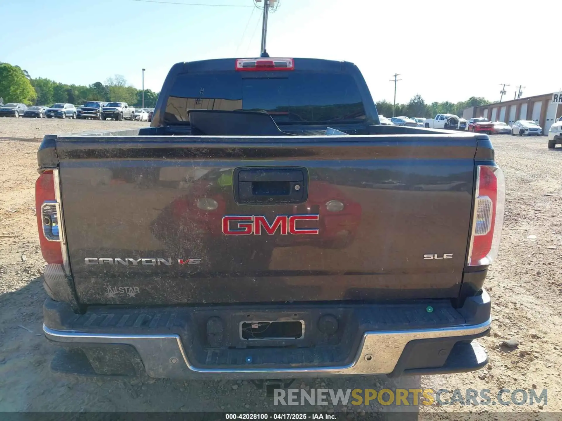 16 fotografías del automóvil dañado 1GTG5CEN0K1115698 GMC CANYON 2019