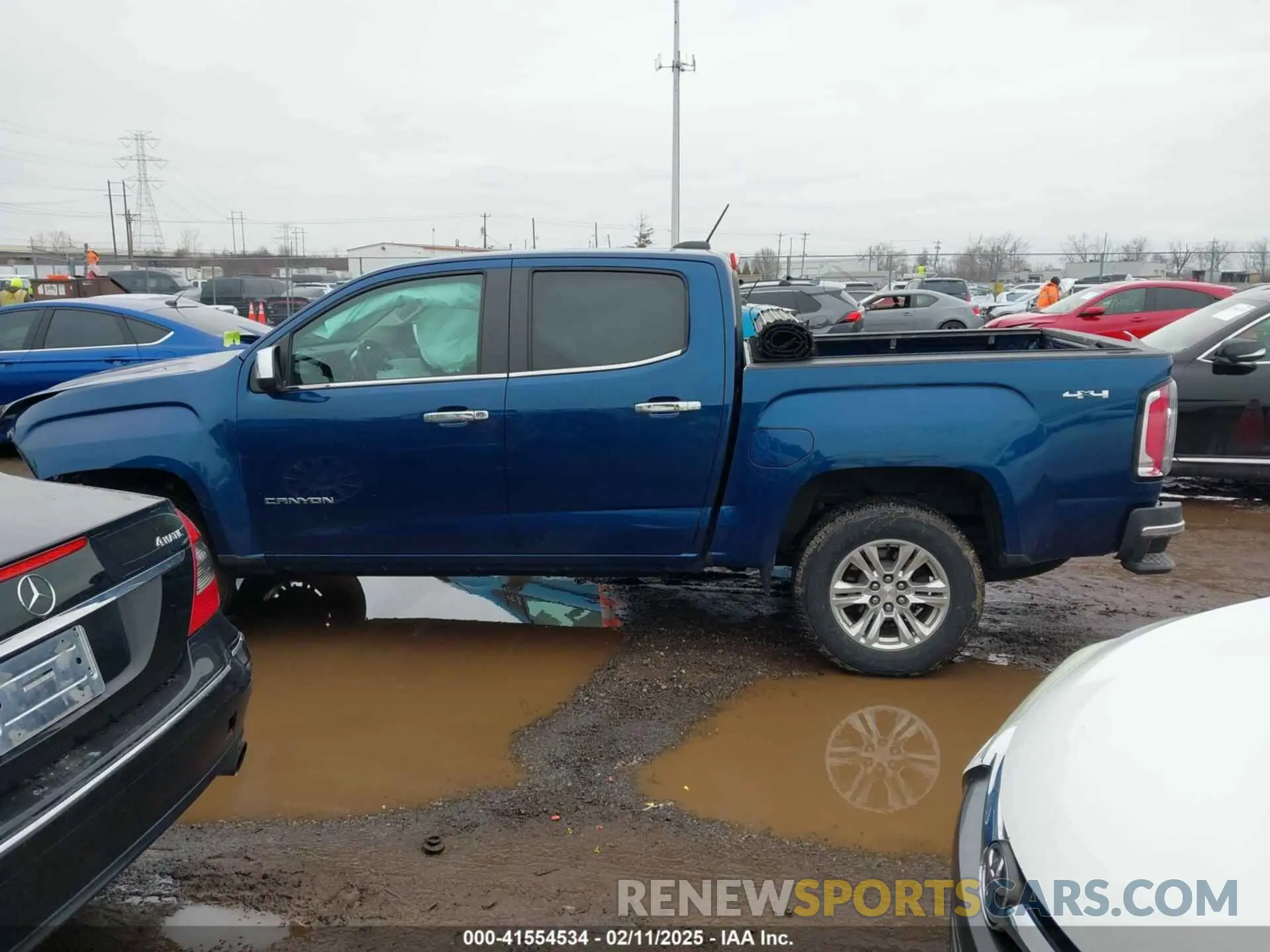 14 fotografías del automóvil dañado 1GTG6CEN2K1209224 GMC CANYON 2019