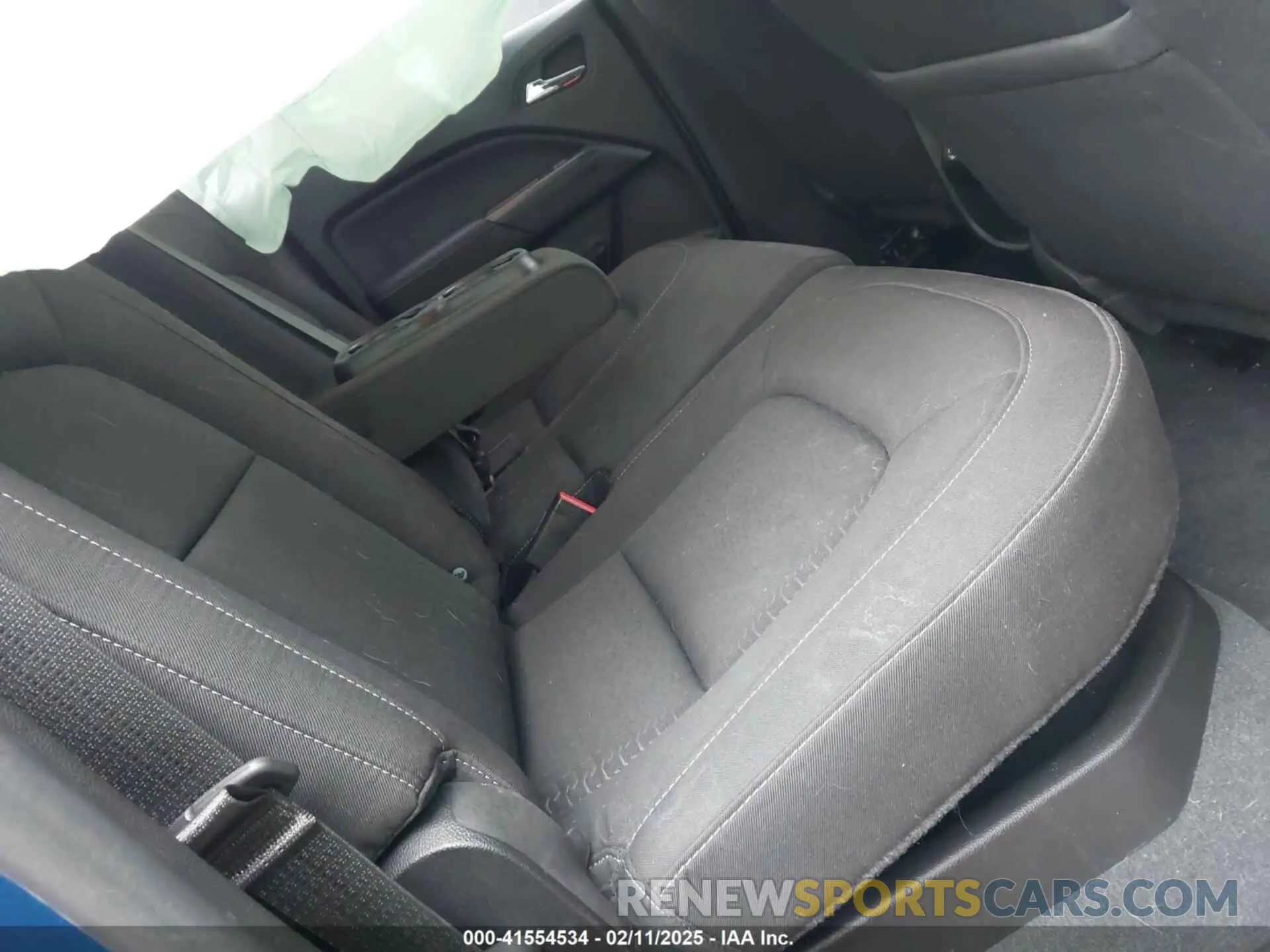 8 fotografías del automóvil dañado 1GTG6CEN2K1209224 GMC CANYON 2019