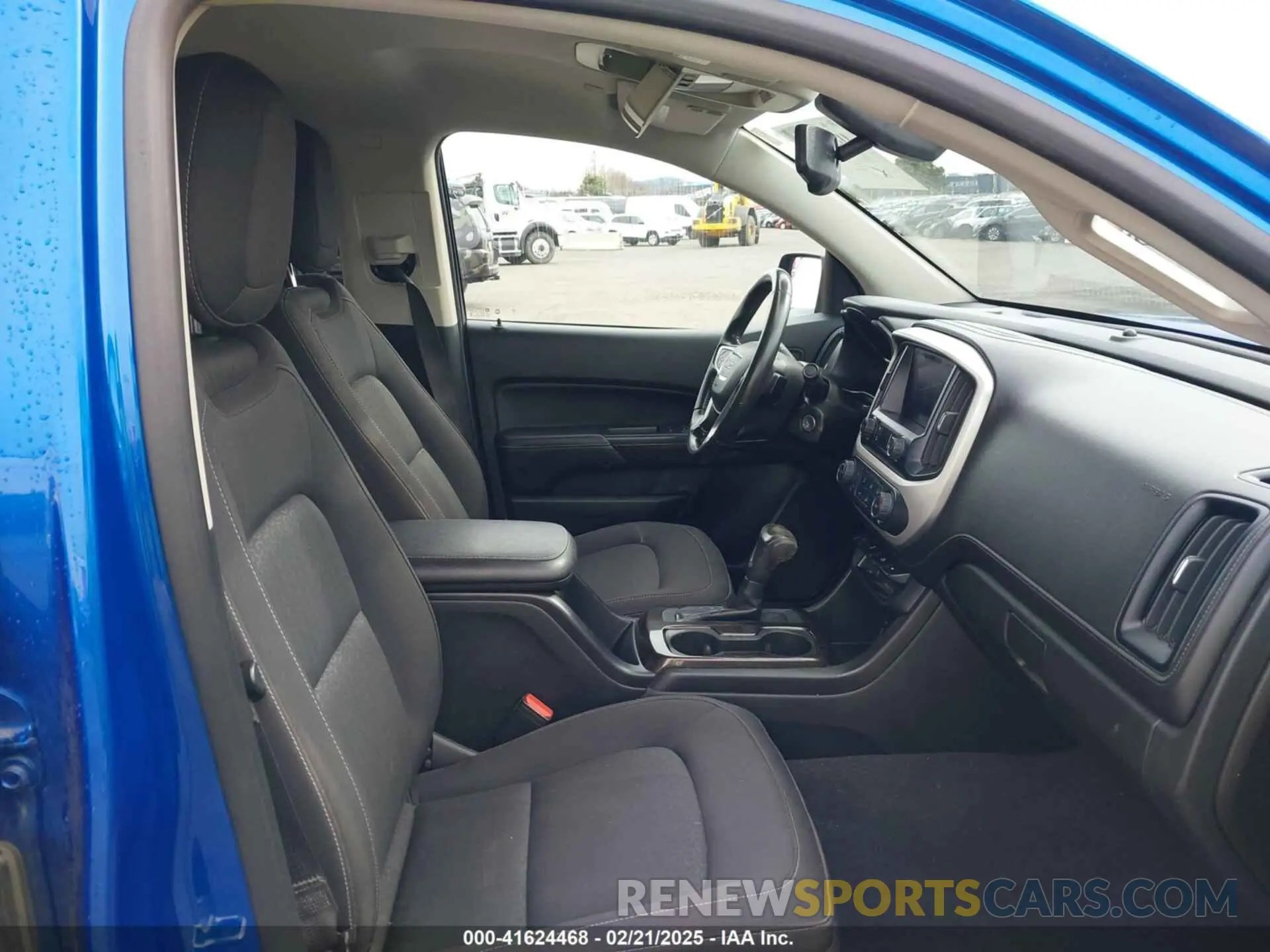 5 fotografías del automóvil dañado 1GTG6CEN6K1304918 GMC CANYON 2019