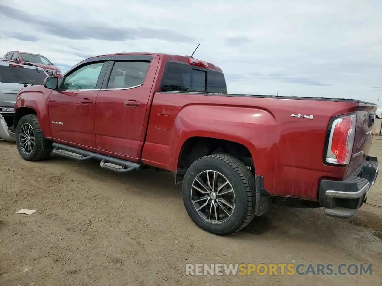 2 fotografías del automóvil dañado 1GTG6CEN7K1291886 GMC CANYON 2019