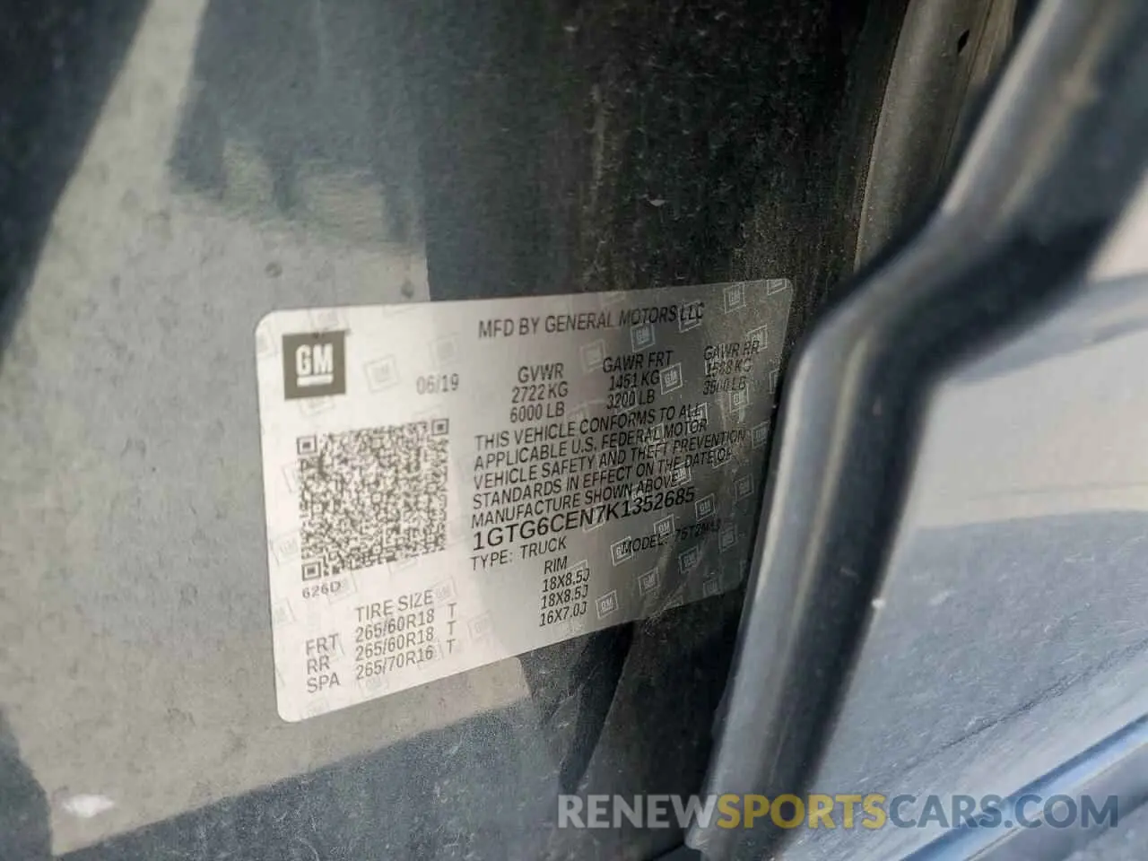 12 fotografías del automóvil dañado 1GTG6CEN7K1352685 GMC CANYON 2019