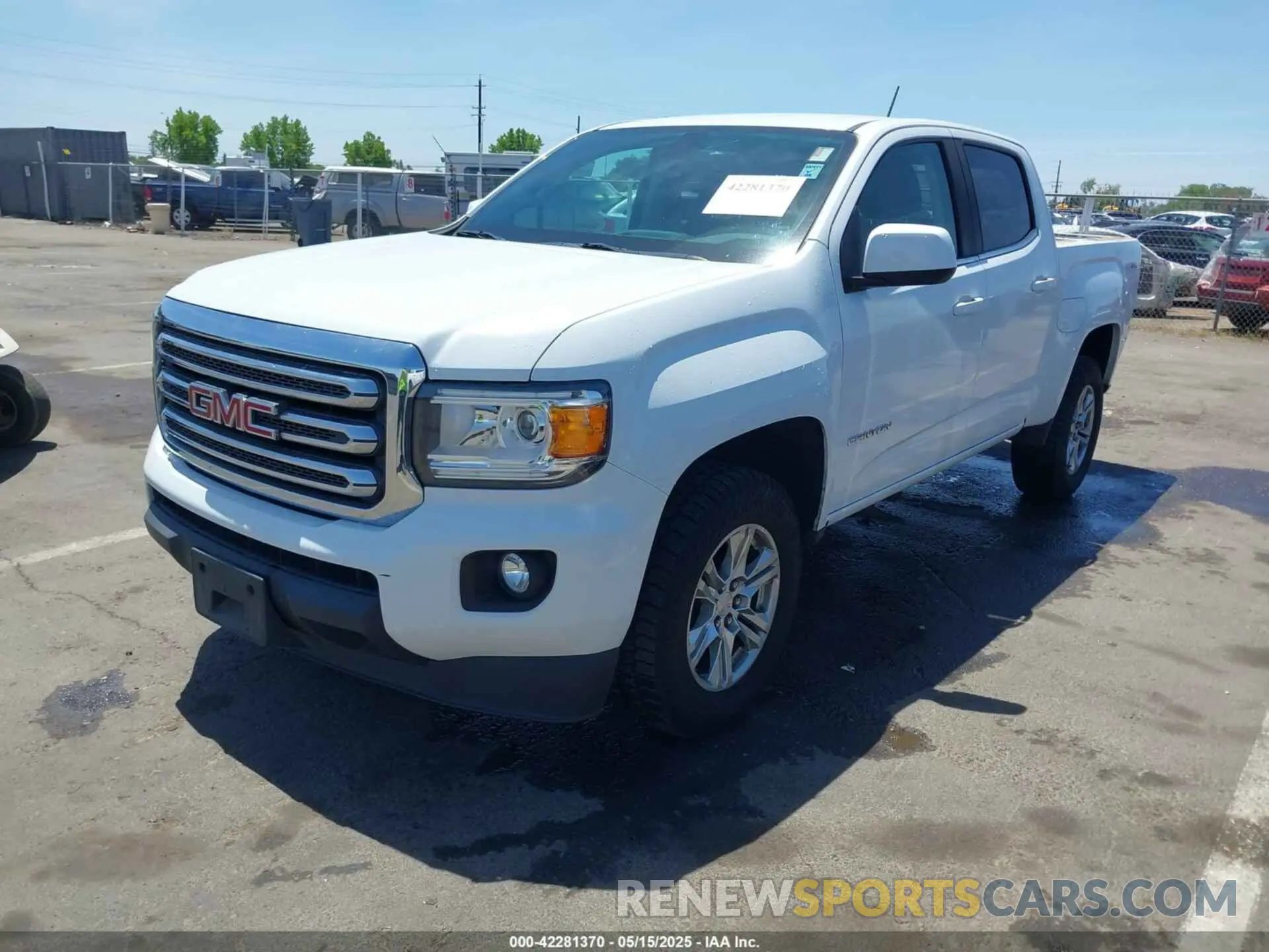 2 fotografías del automóvil dañado 1GTG6CEN9K1301897 GMC CANYON 2019
