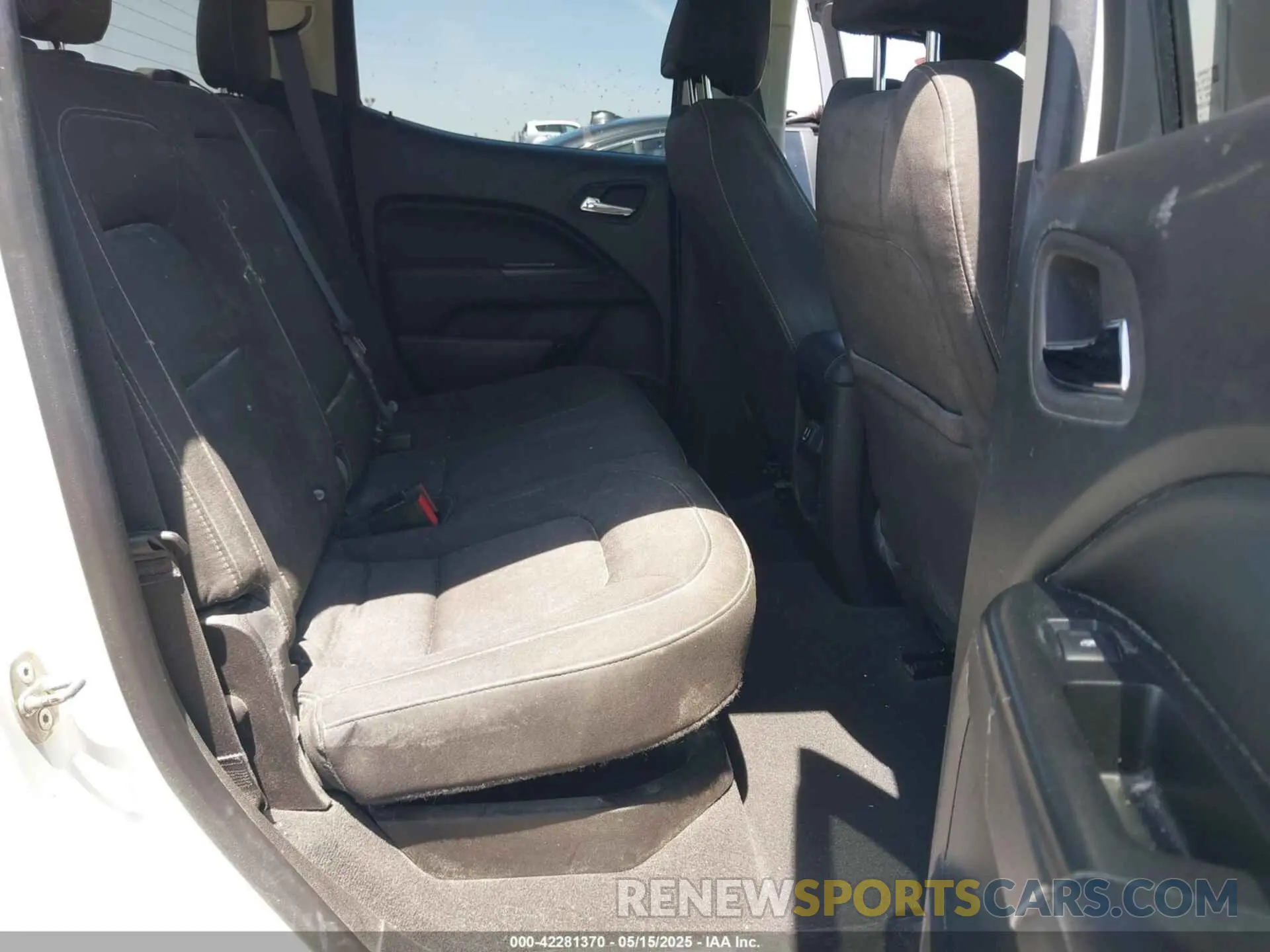 8 fotografías del automóvil dañado 1GTG6CEN9K1301897 GMC CANYON 2019