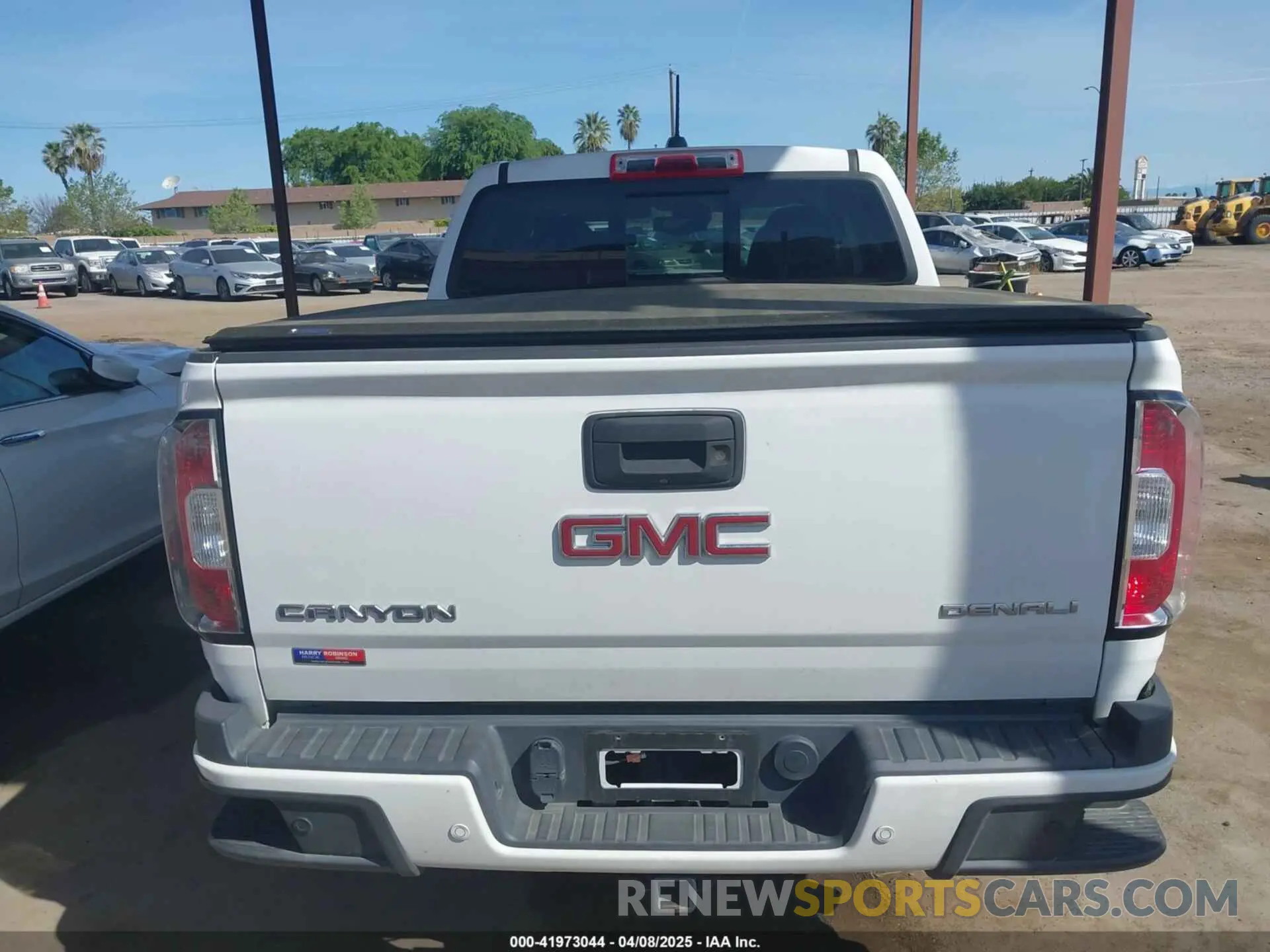16 fotografías del automóvil dañado 1GTG6EEN2K1102637 GMC CANYON 2019