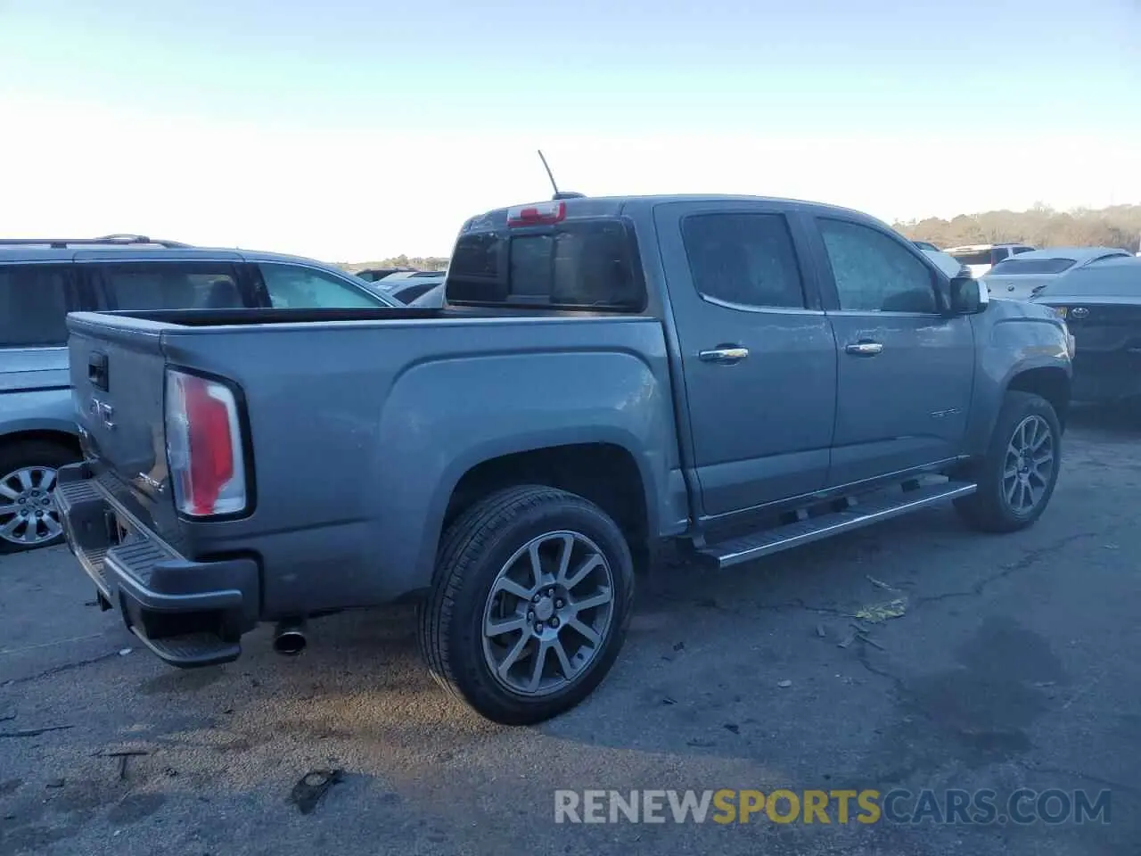 3 fotografías del automóvil dañado 1GTG6EEN4K1124204 GMC CANYON 2019