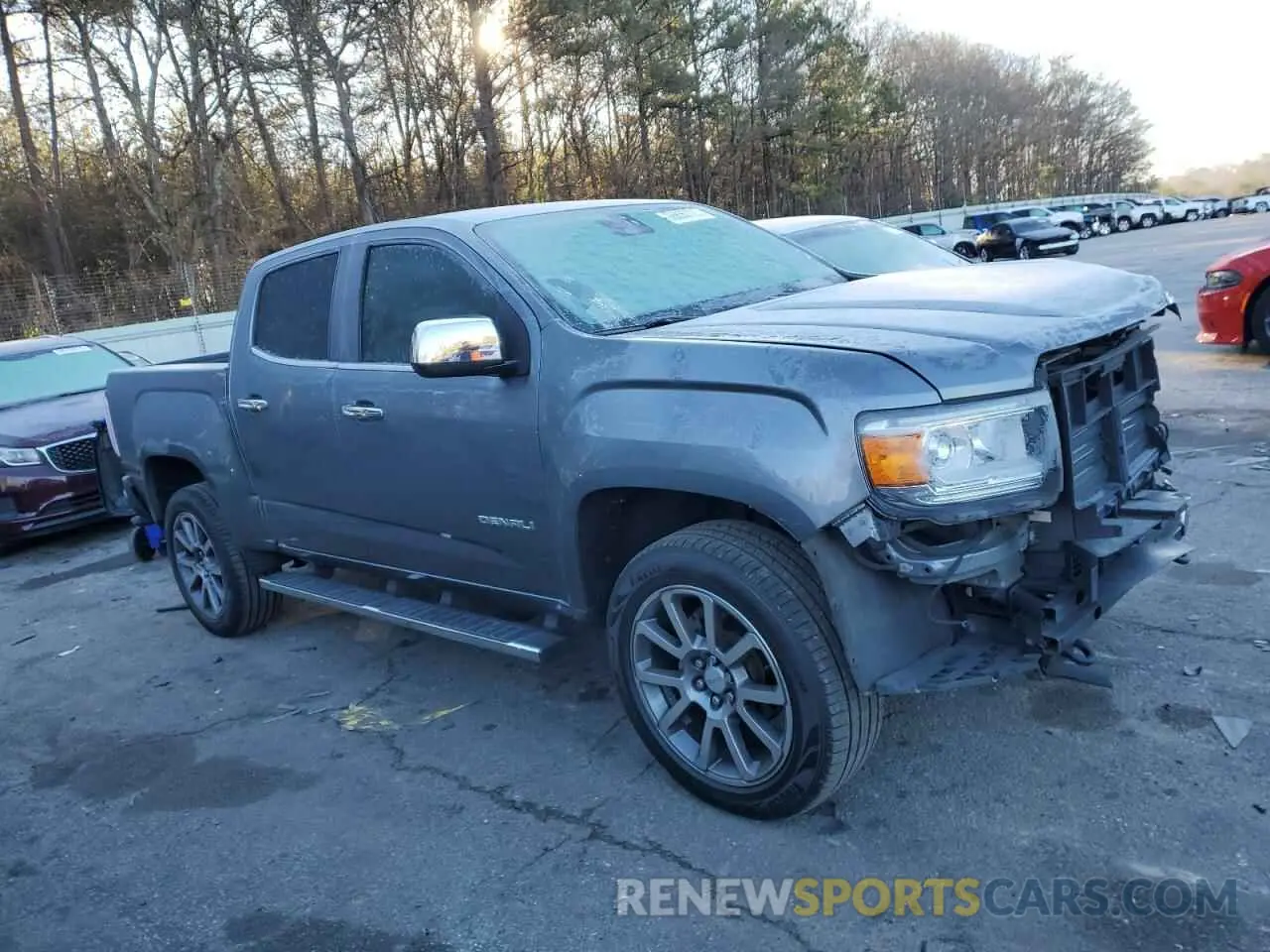 4 fotografías del automóvil dañado 1GTG6EEN4K1124204 GMC CANYON 2019