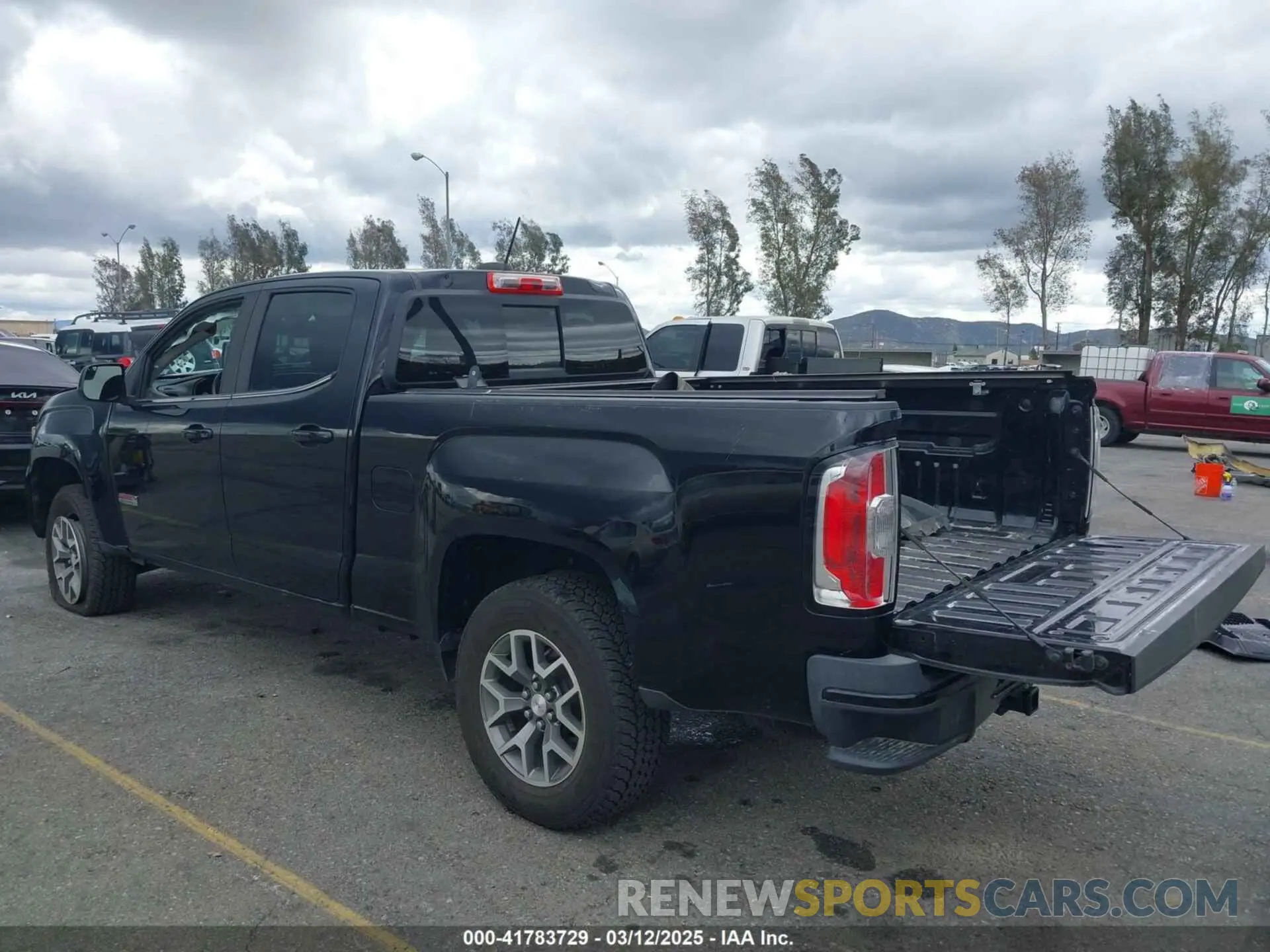 3 fotografías del automóvil dañado 1GTG6FEN7K1114207 GMC CANYON 2019