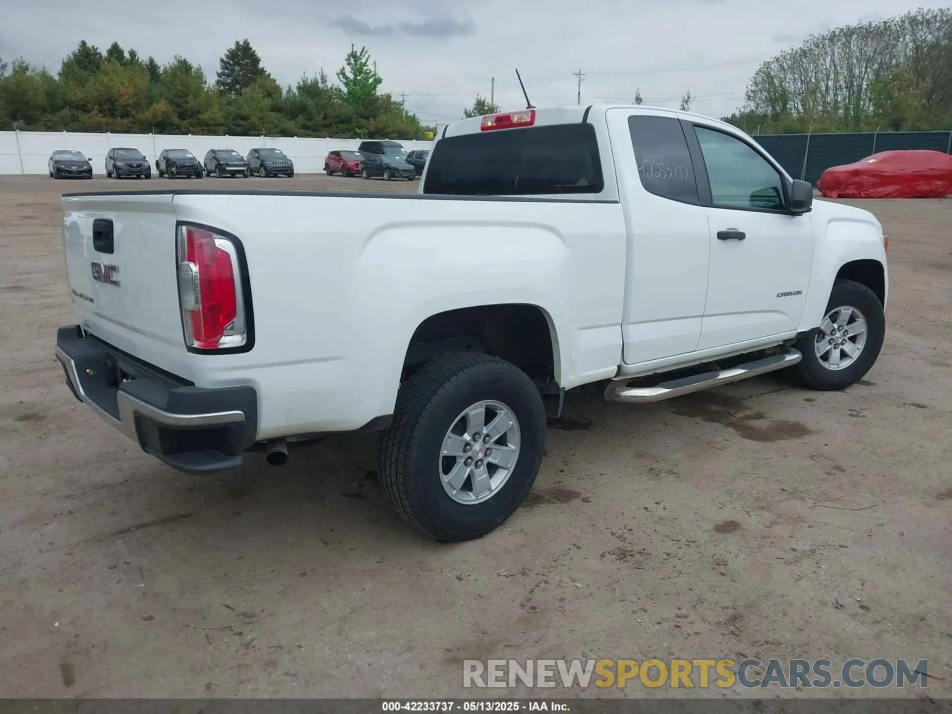 4 fotografías del automóvil dañado 1GTH5BEN6K1295820 GMC CANYON 2019