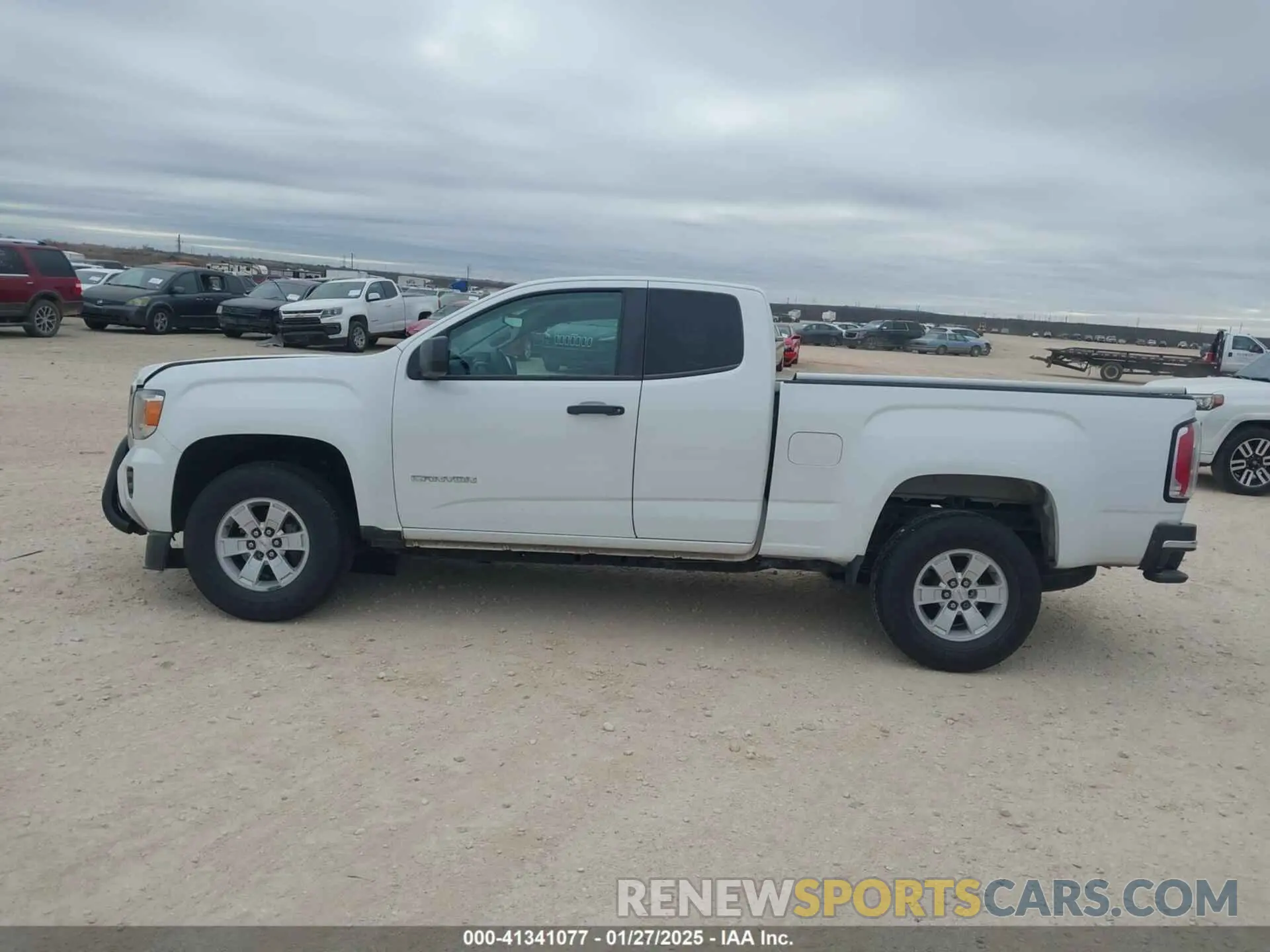 14 fotografías del automóvil dañado 1GTH6BEN7K1339210 GMC CANYON 2019