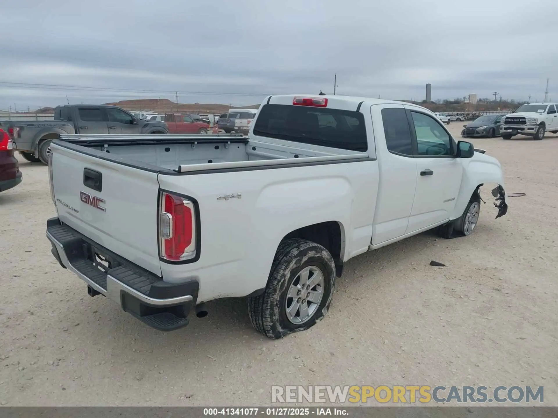 4 fotografías del automóvil dañado 1GTH6BEN7K1339210 GMC CANYON 2019