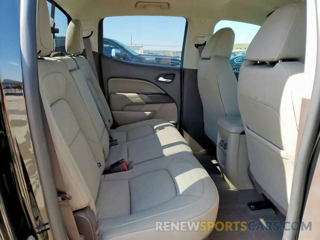 10 fotografías del automóvil dañado 1GTG5CEN2L1135565 GMC CANYON 2020