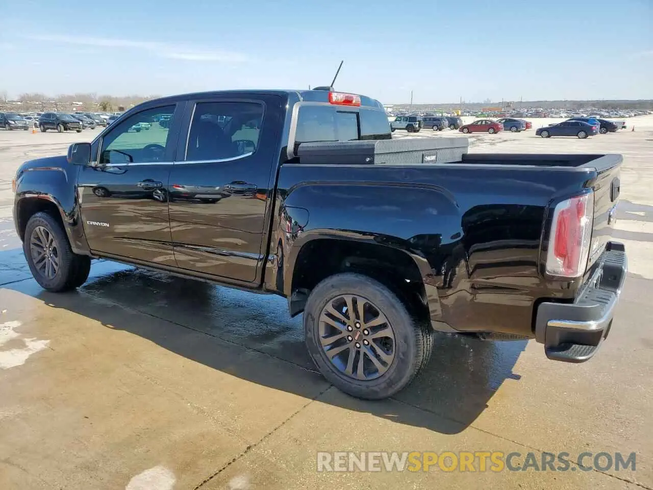 2 fotografías del automóvil dañado 1GTG5CEN2L1135565 GMC CANYON 2020