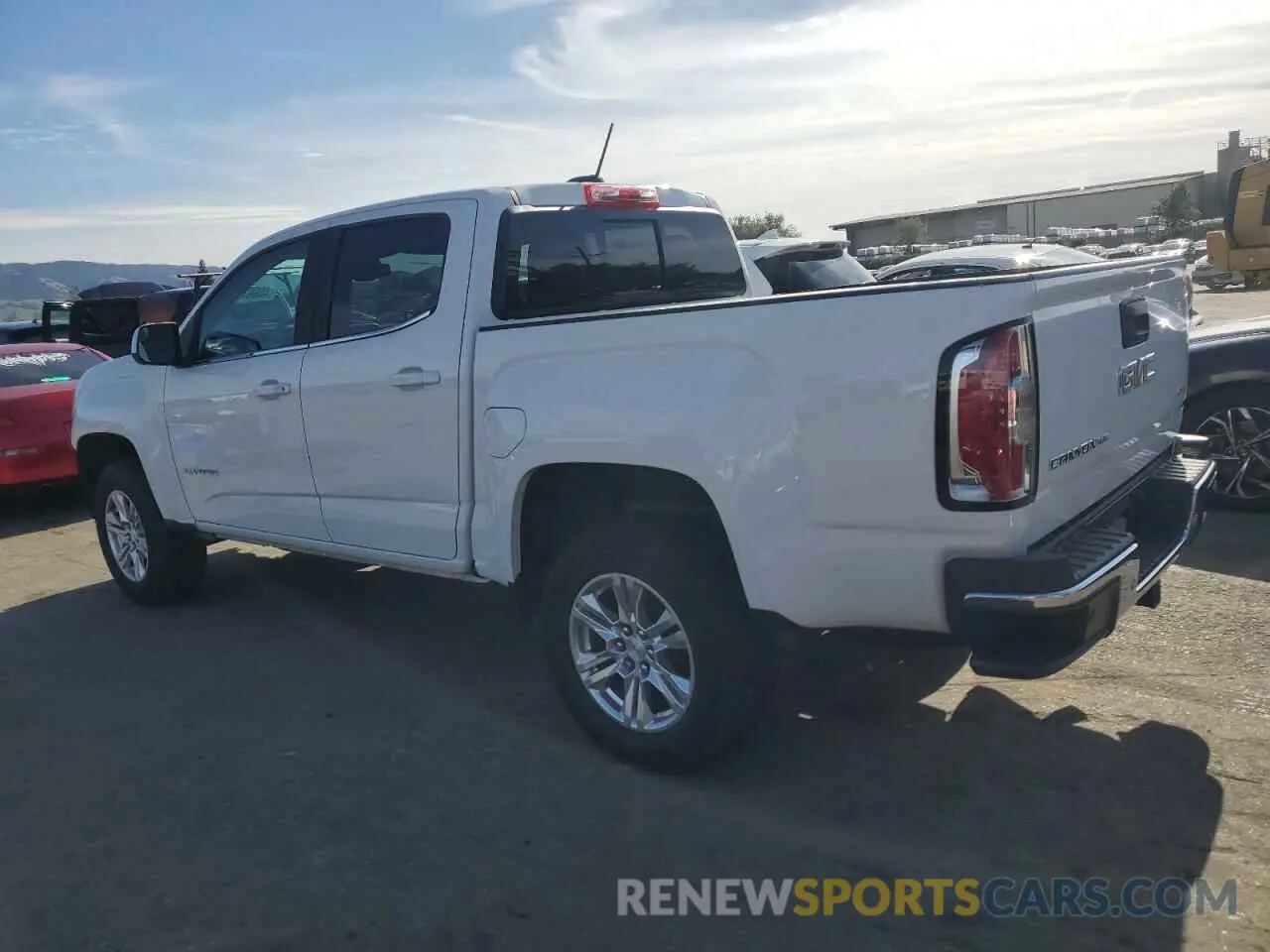 2 fotografías del automóvil dañado 1GTG5CEN8L1180252 GMC CANYON 2020