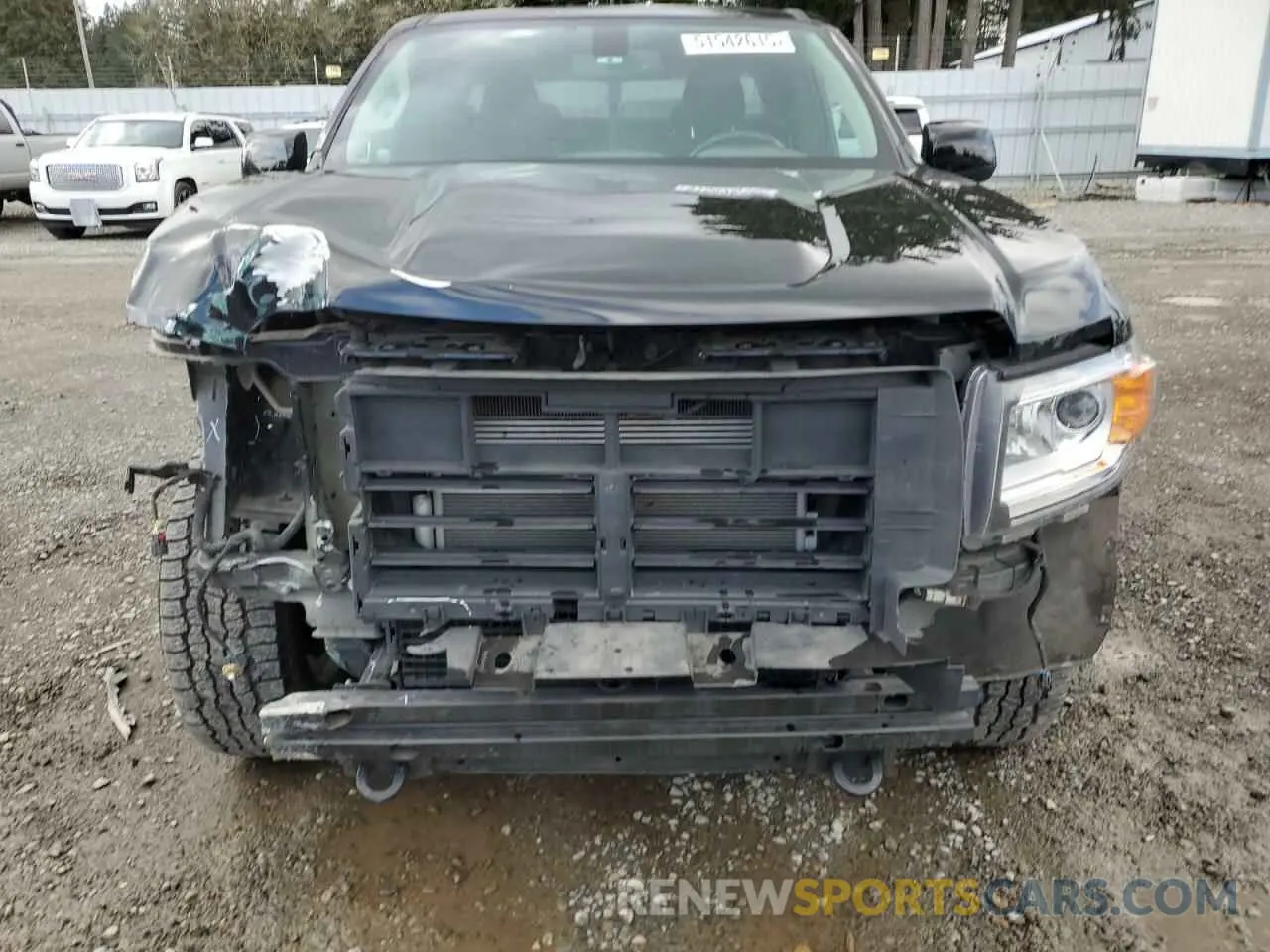 5 fotografías del automóvil dañado 1GTH6CEN0L1125215 GMC CANYON 2020