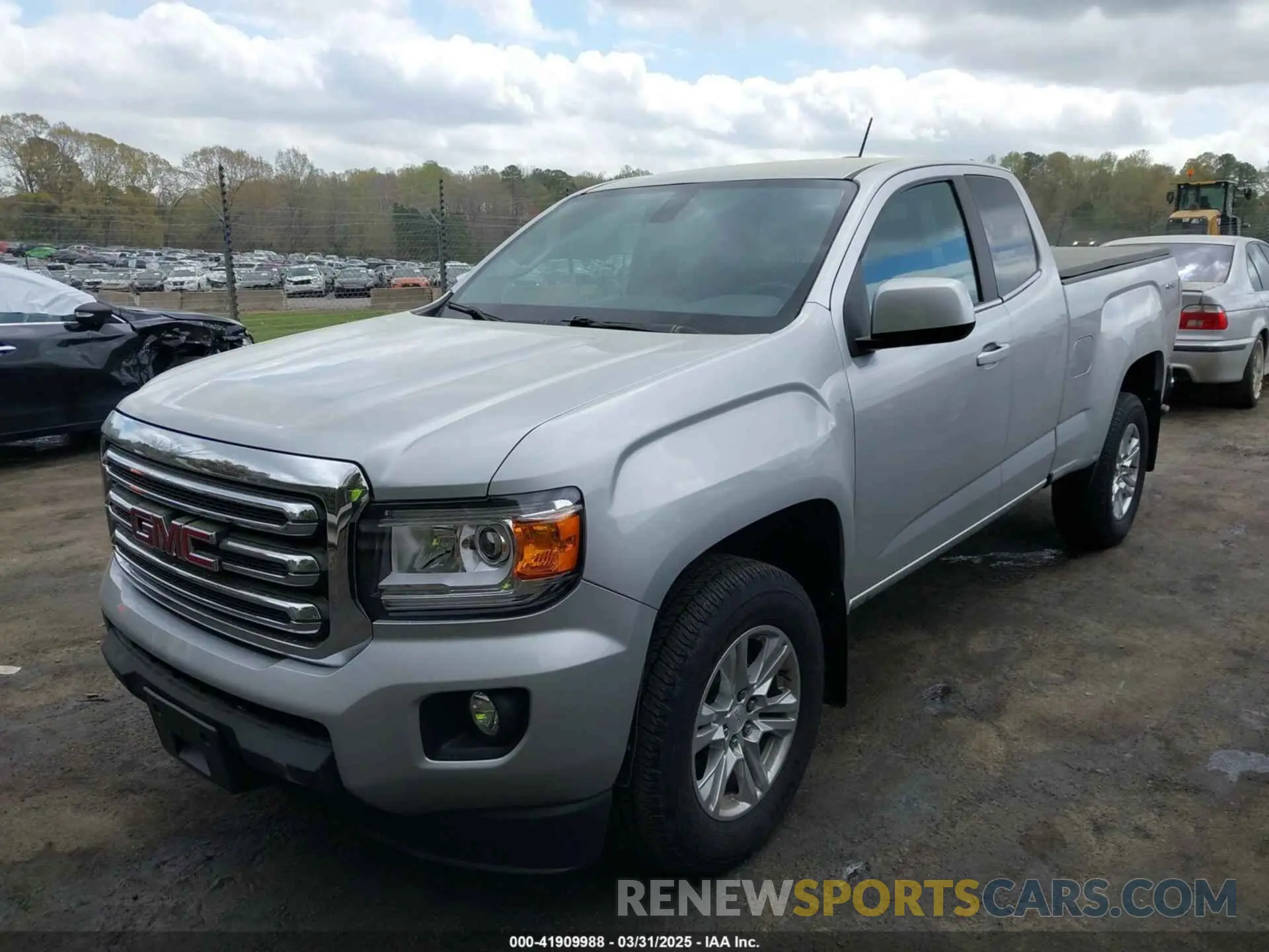 2 fotografías del automóvil dañado 1GTH6CEN6L1175293 GMC CANYON 2020