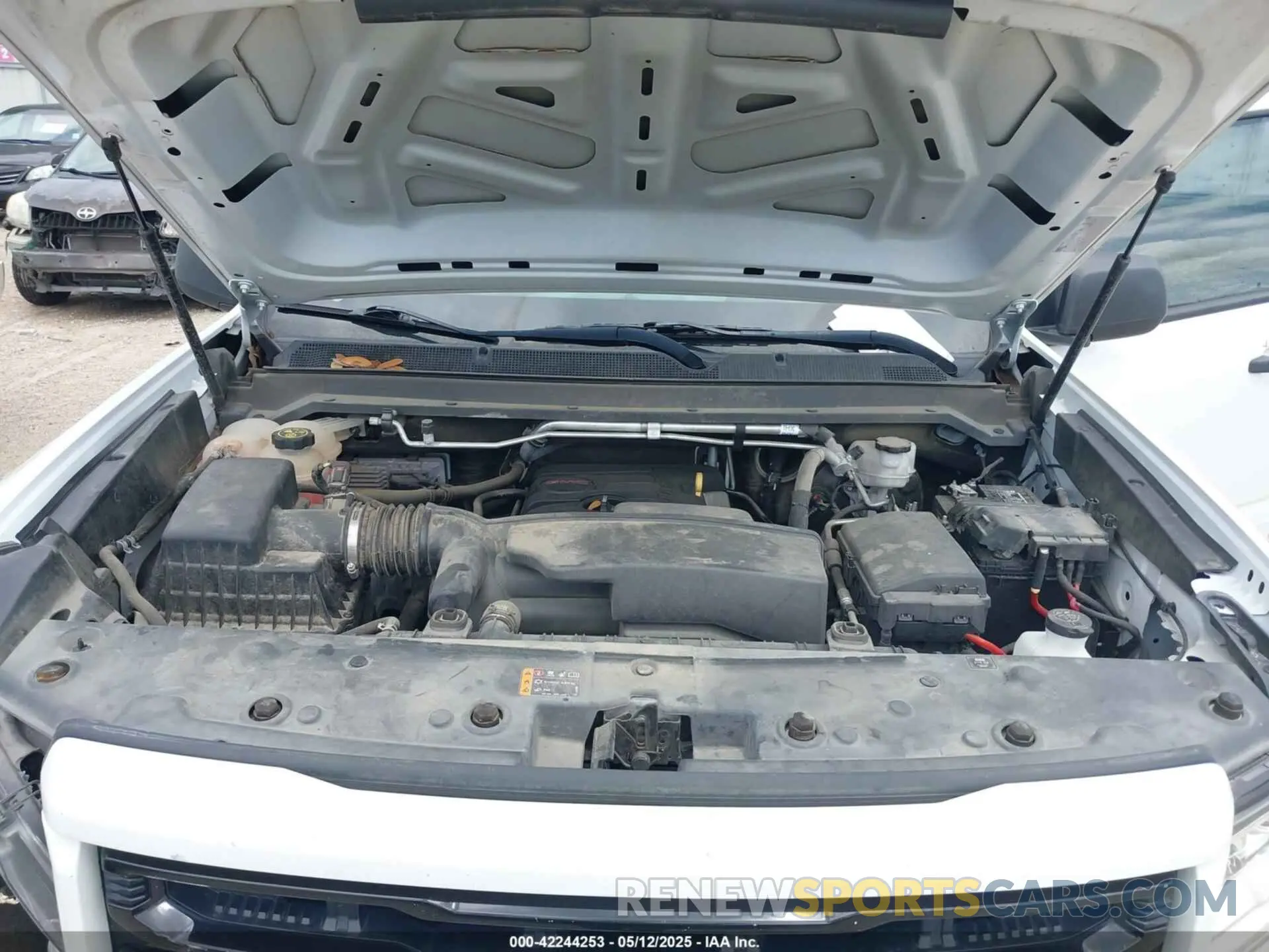 10 fotografías del automóvil dañado 1GTG5BEA0M1118949 GMC CANYON 2021