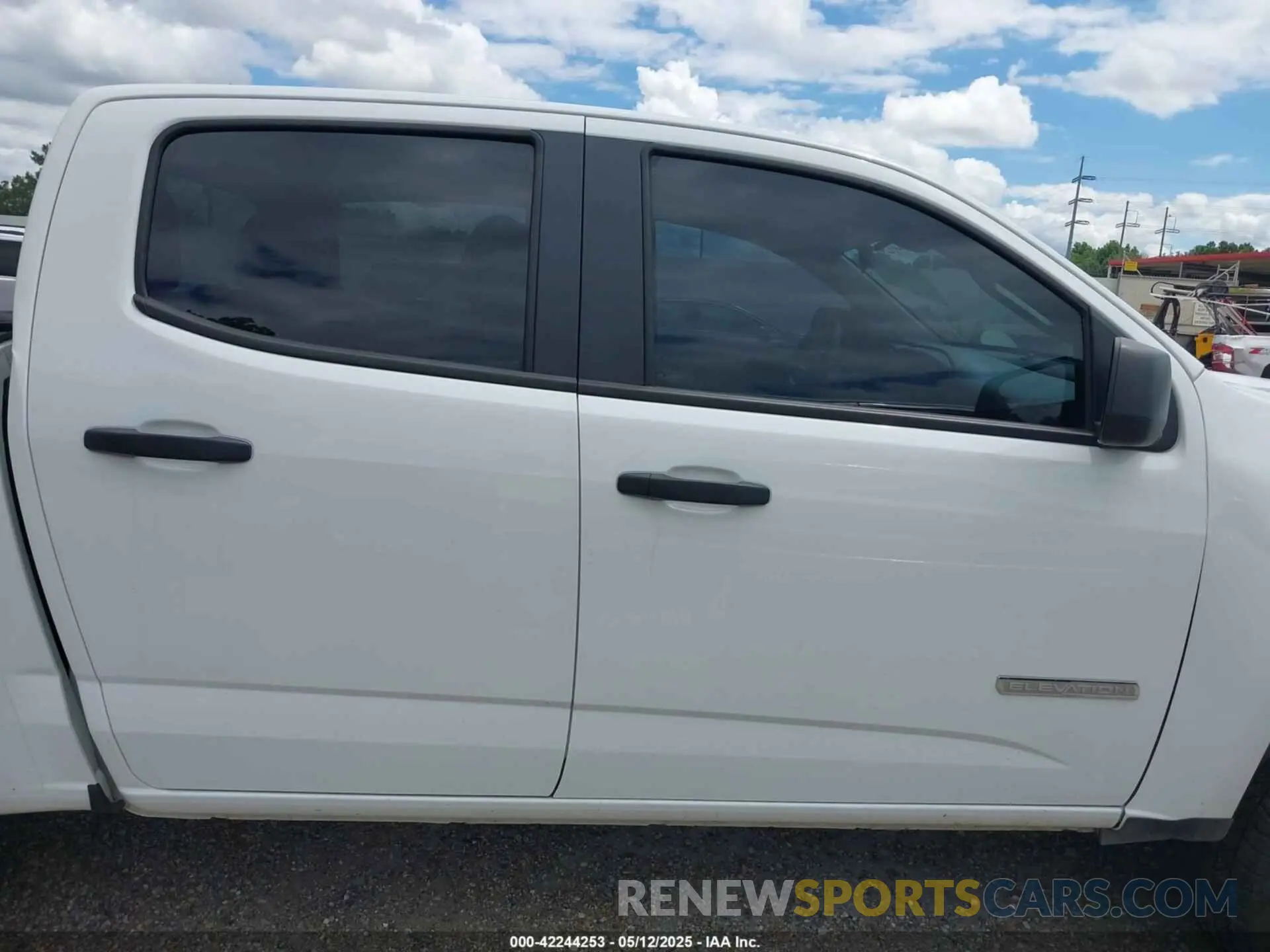 13 fotografías del automóvil dañado 1GTG5BEA0M1118949 GMC CANYON 2021