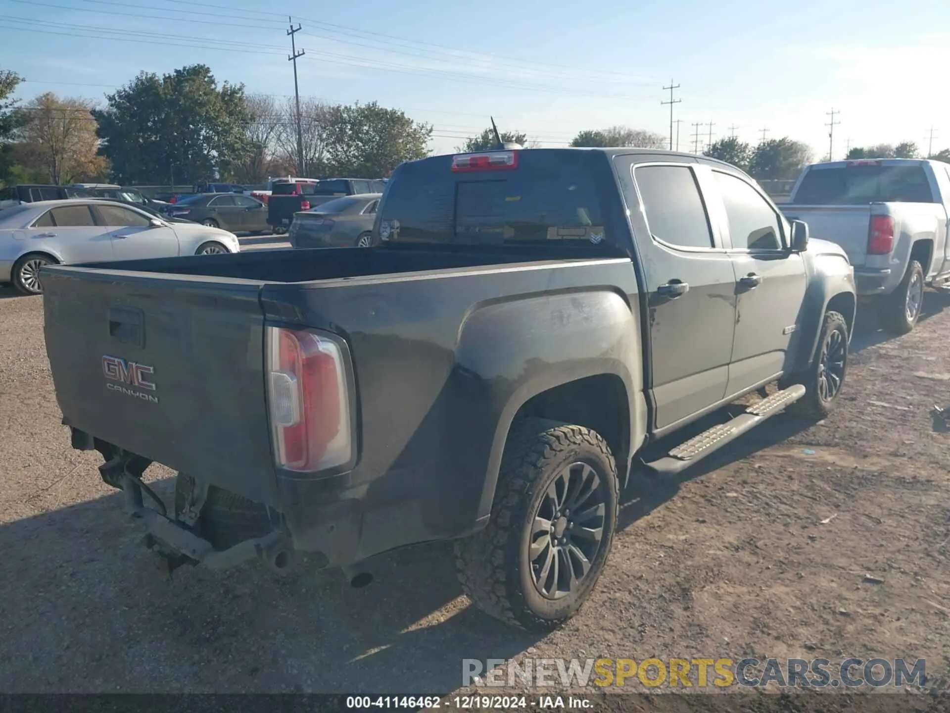 4 fotografías del automóvil dañado 1GTG5CEN6M1258058 GMC CANYON 2021