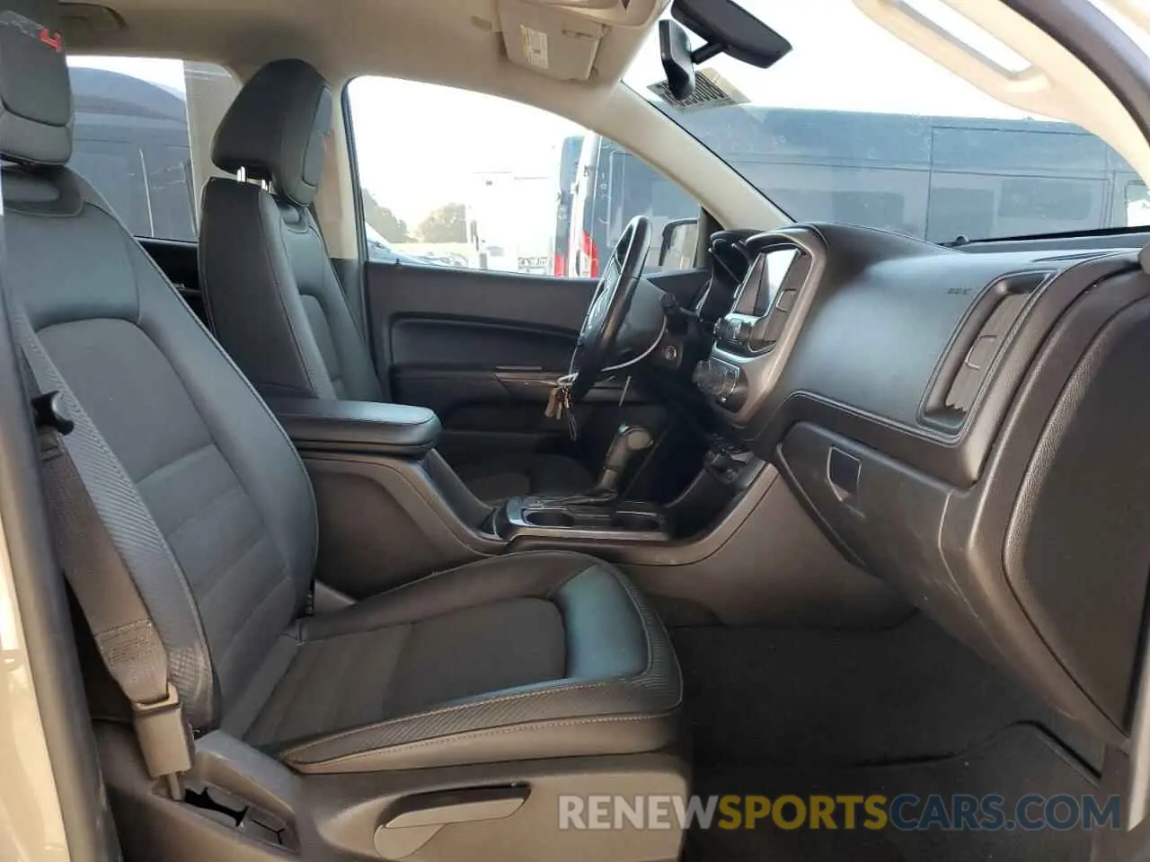 7 fotografías del automóvil dañado 1GTG6FEN3M1196116 GMC CANYON 2021