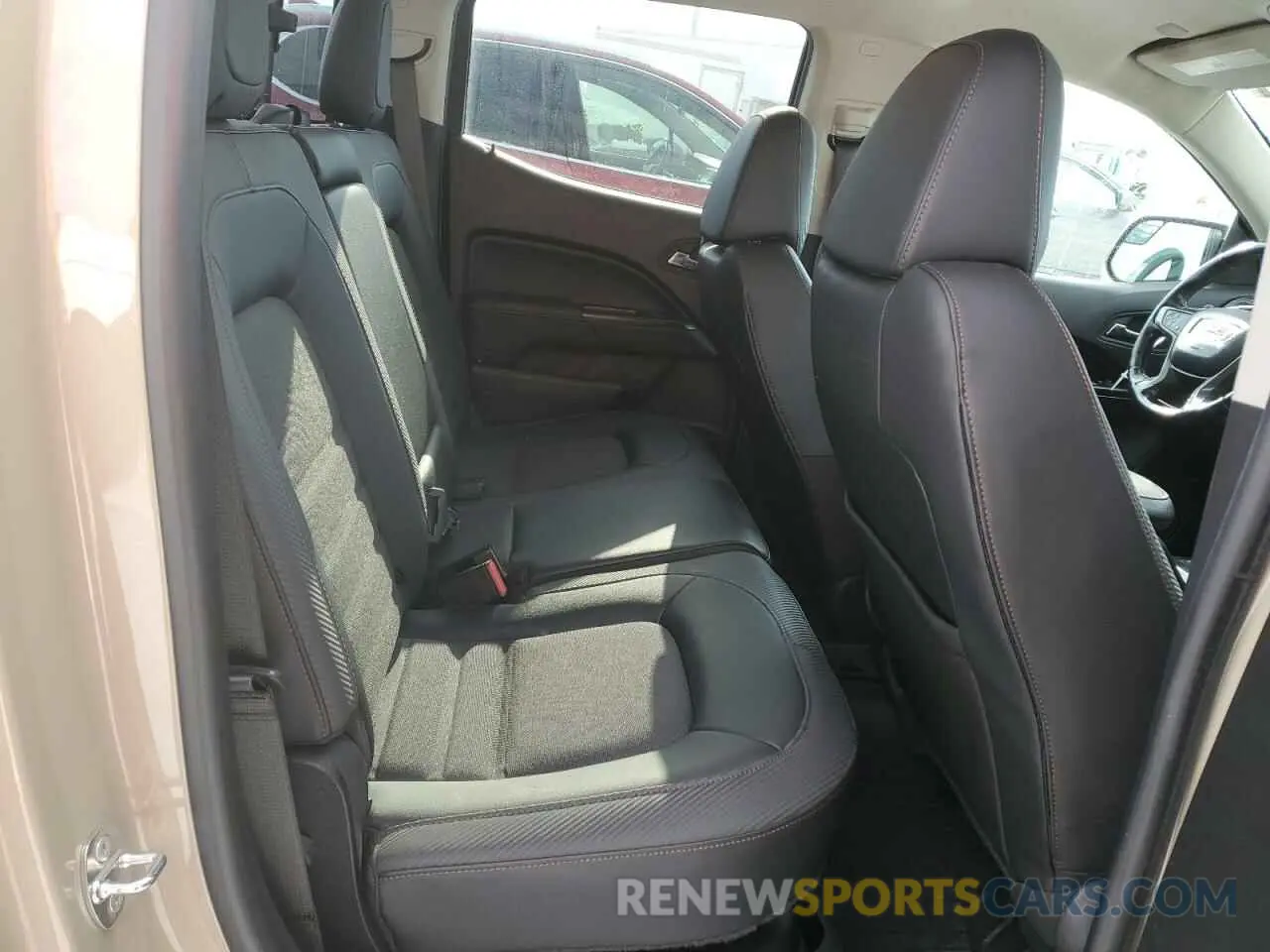 10 fotografías del automóvil dañado 1GTG6FEN8M1157828 GMC CANYON 2021